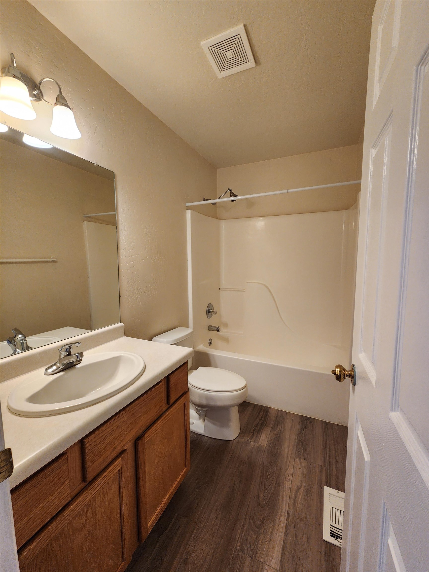 2502 Rail Avenue Property Photo 15