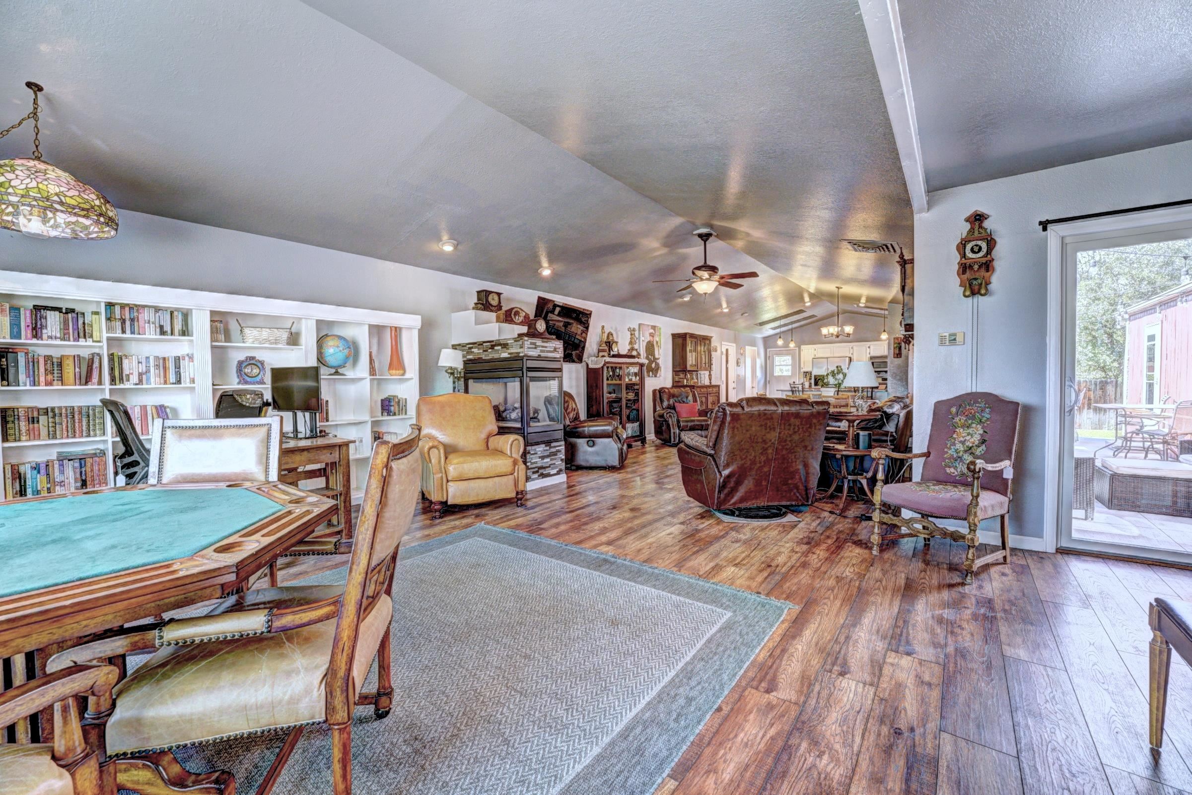 132 Santa Fe Drive Property Photo 3