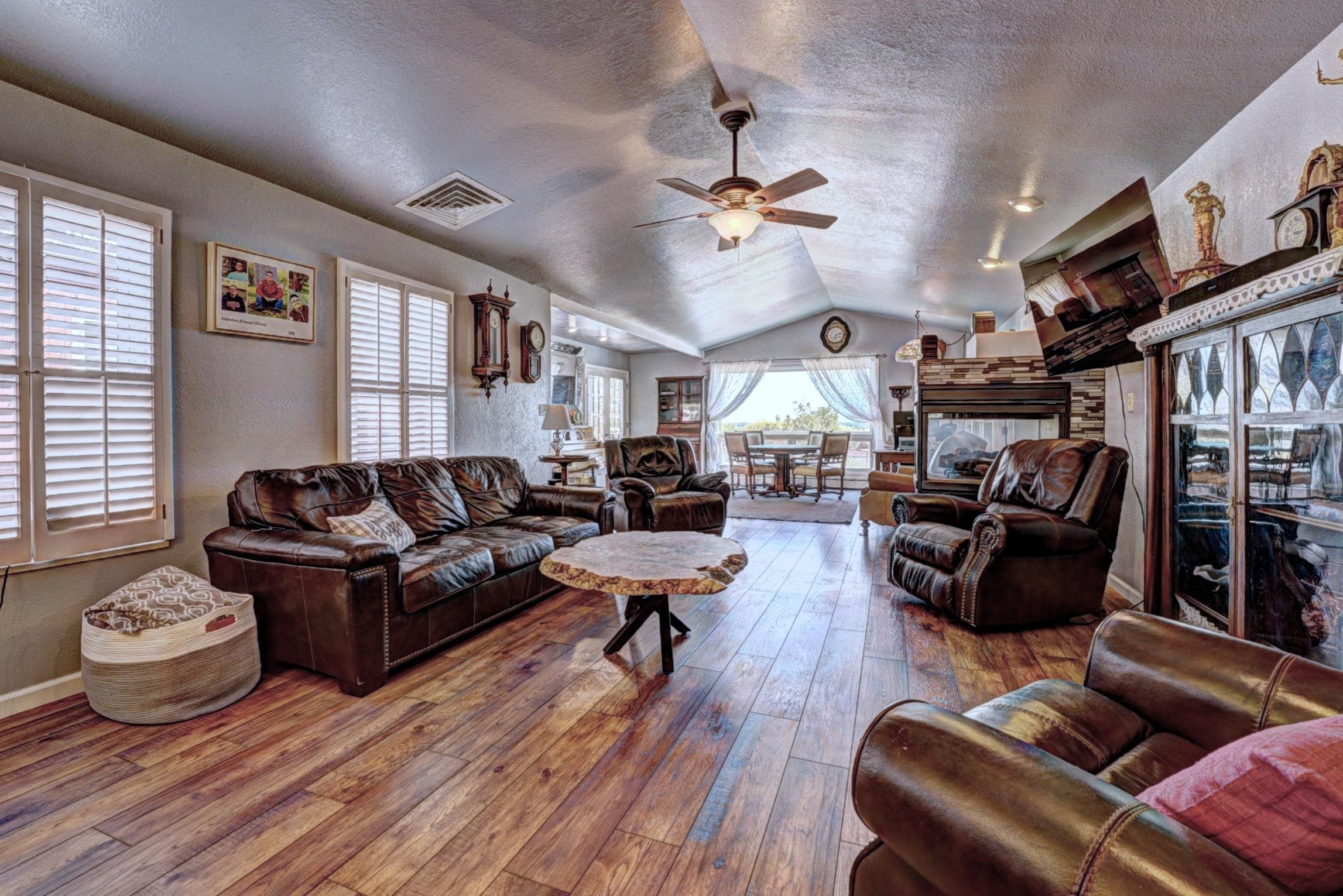 132 Santa Fe Drive Property Photo 7