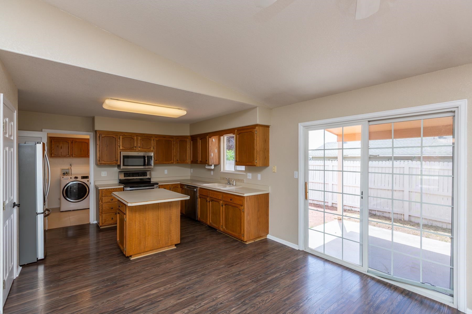3053 Albers Drive Property Photo 9