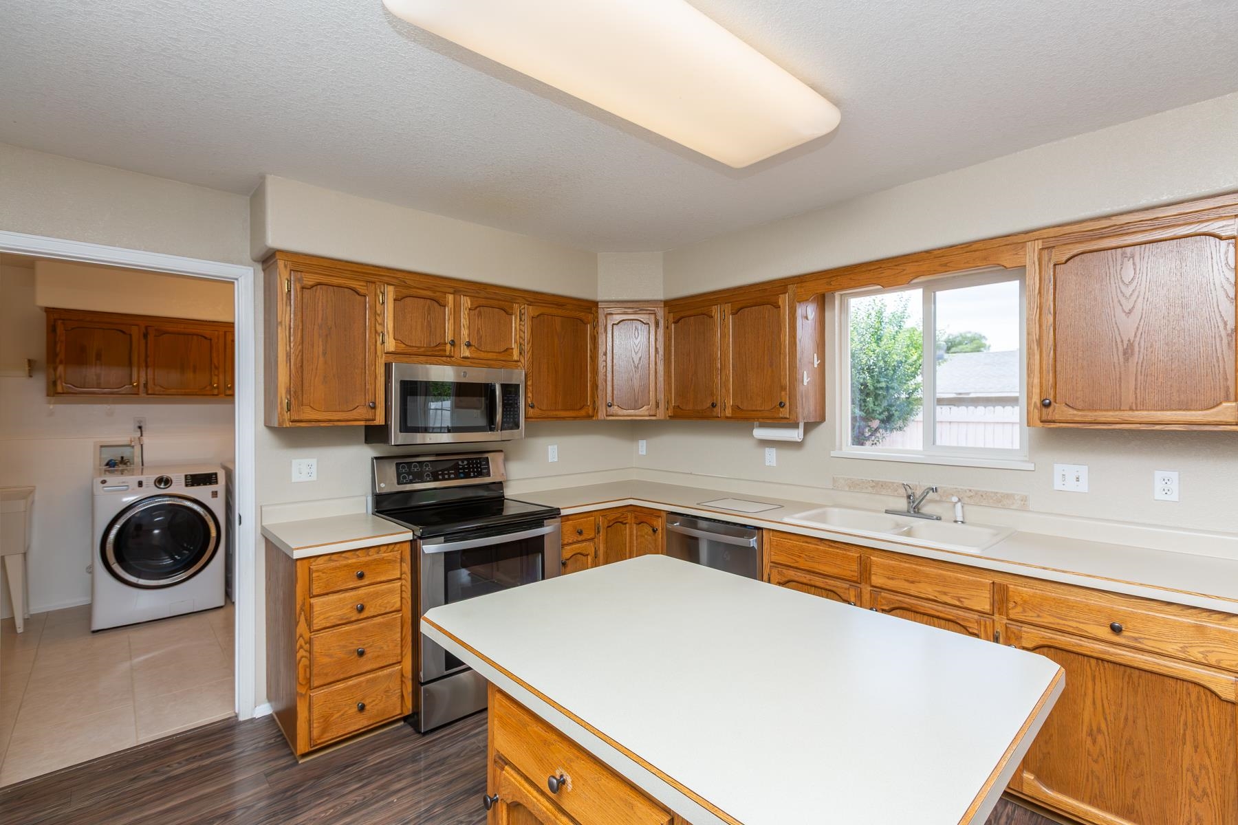 3053 Albers Drive Property Photo 14