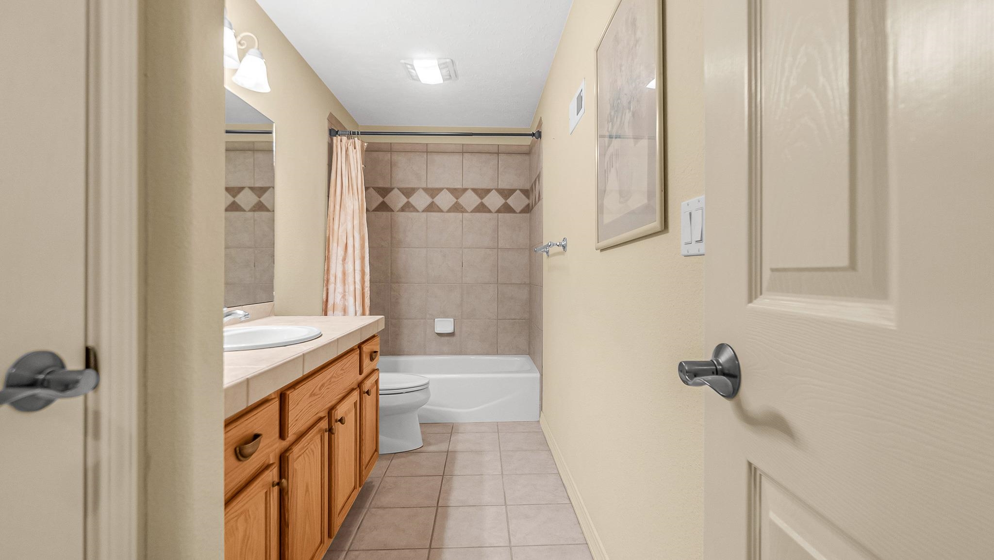 561 1/2 Garden Grove Court Property Photo 20