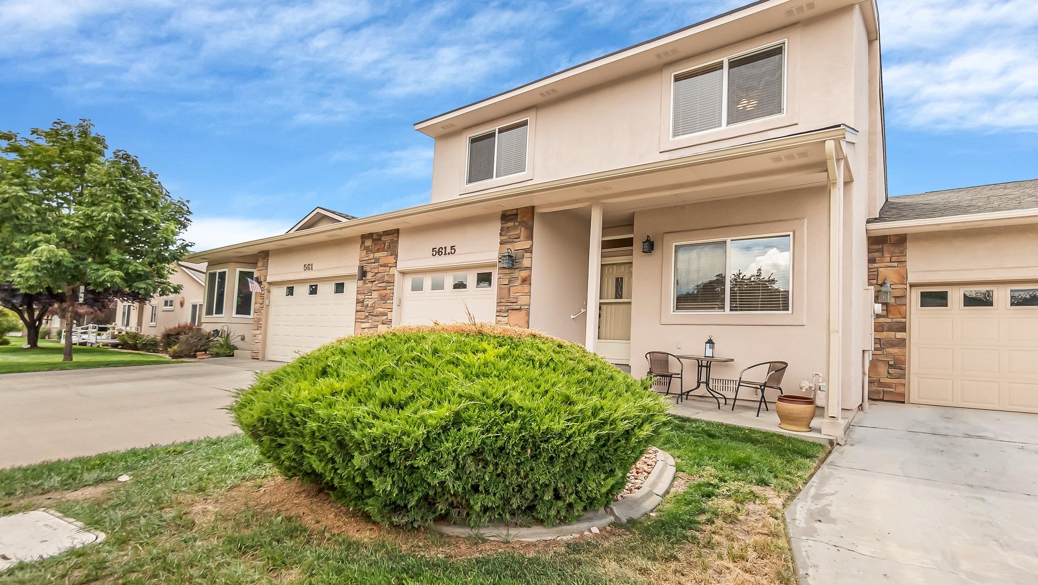 561 1/2 Garden Grove Court Property Photo 31