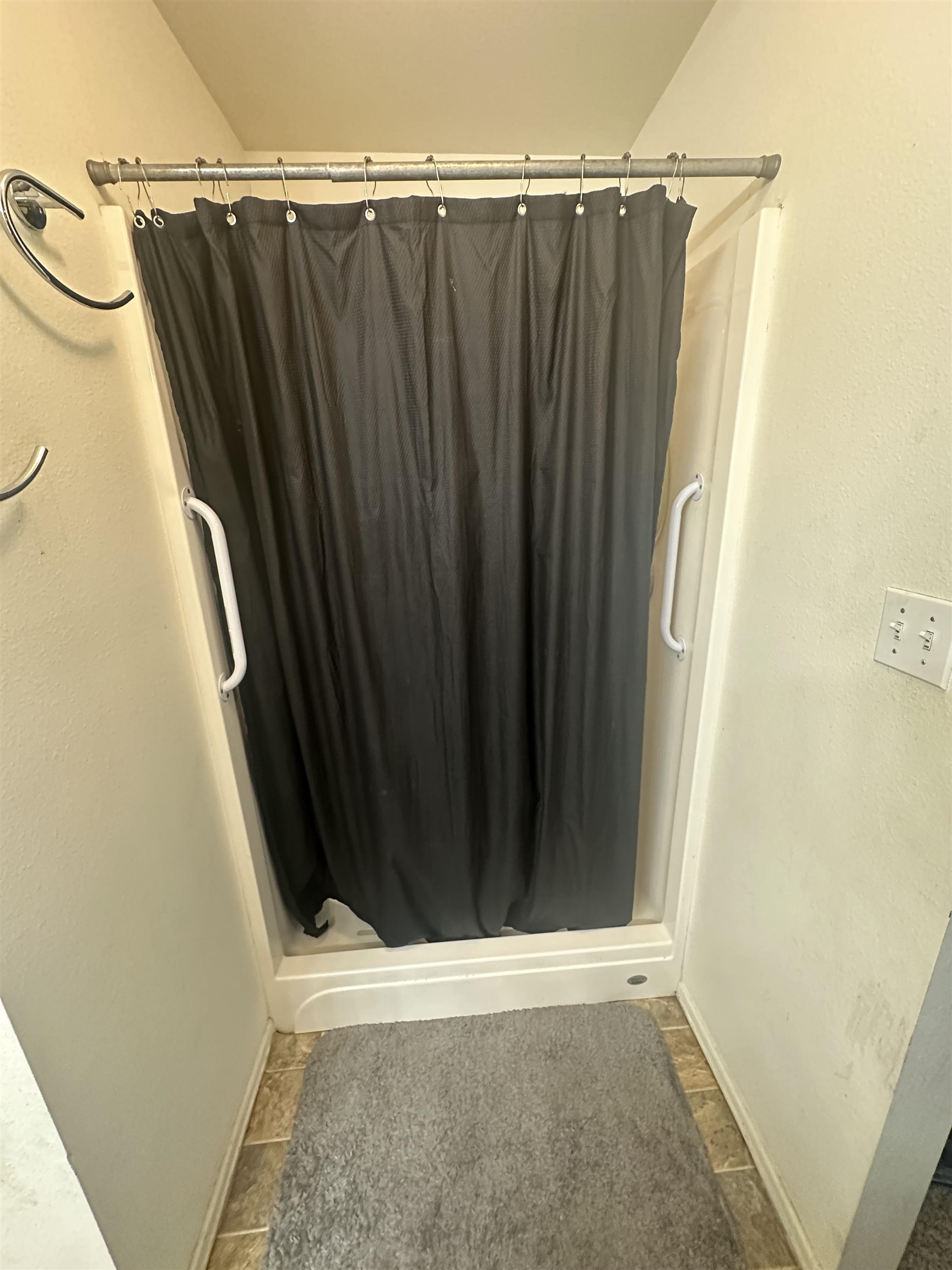 469 Mae Street Property Photo 10
