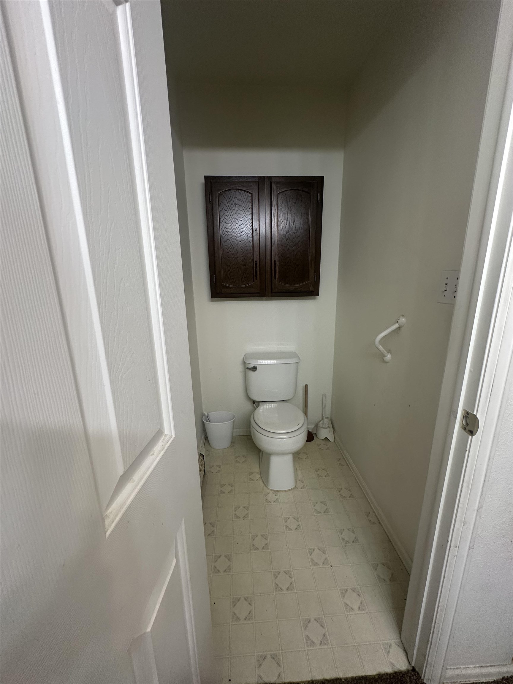 469 Mae Street Property Photo 11