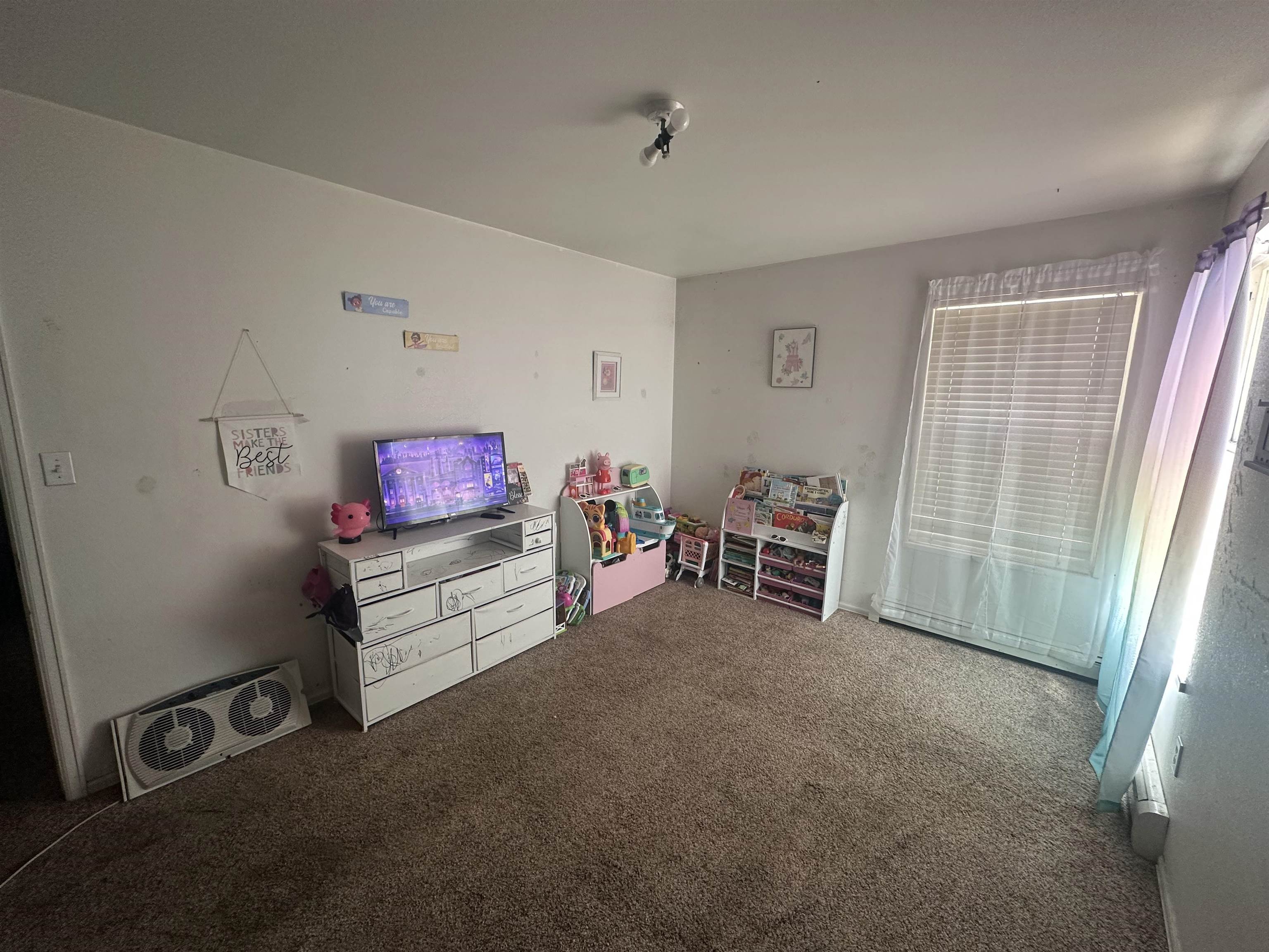 469 Mae Street Property Photo 12