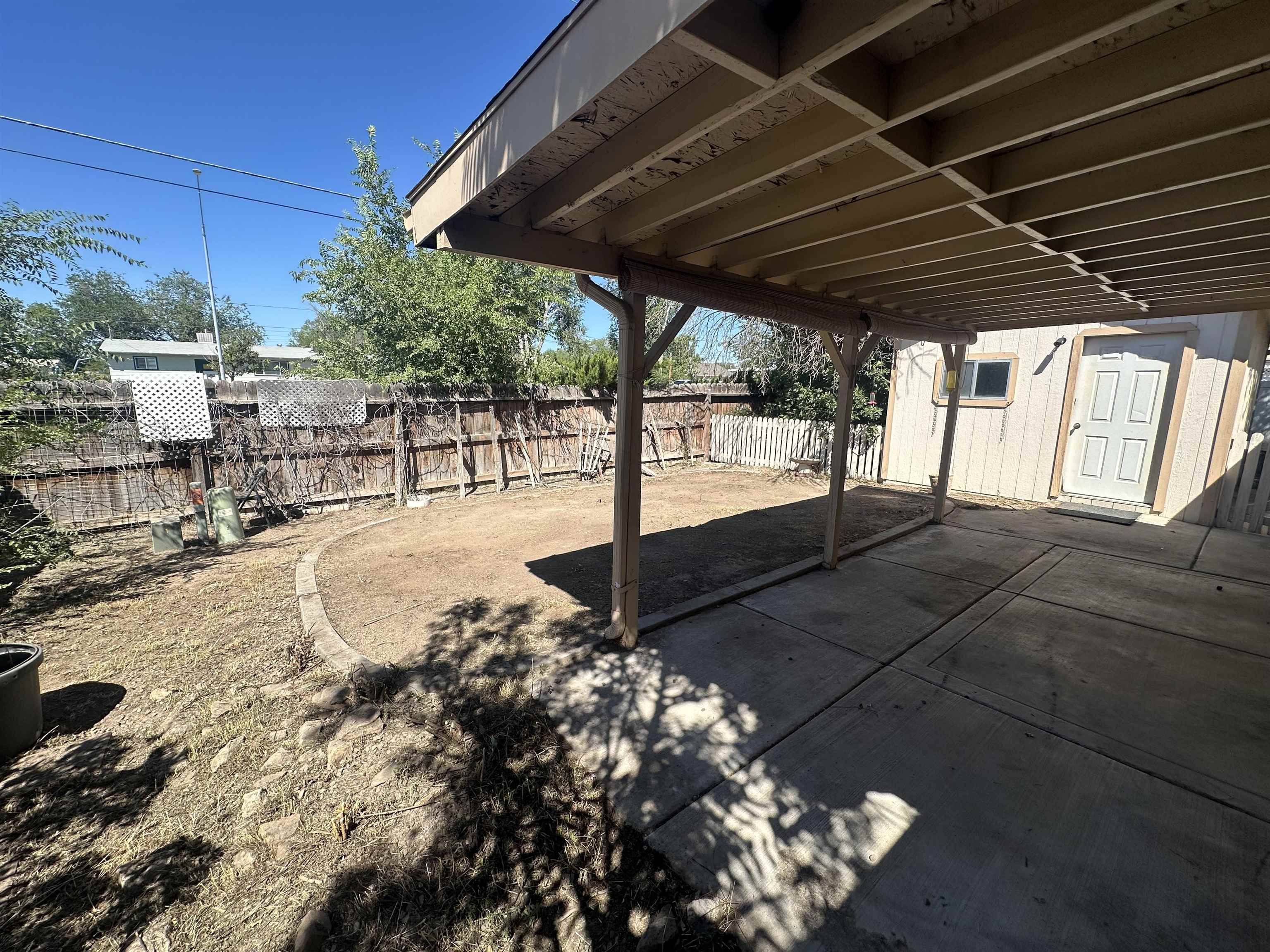 469 Mae Street Property Photo 15