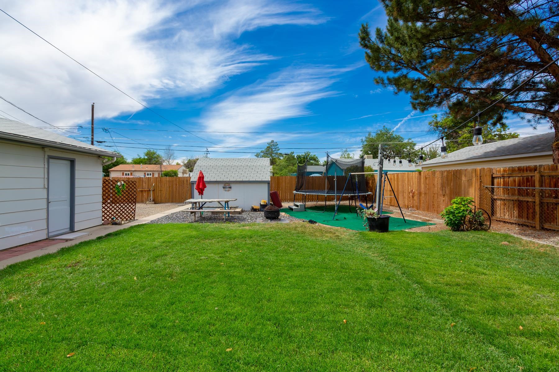 2011 Linda Lane Property Photo 25