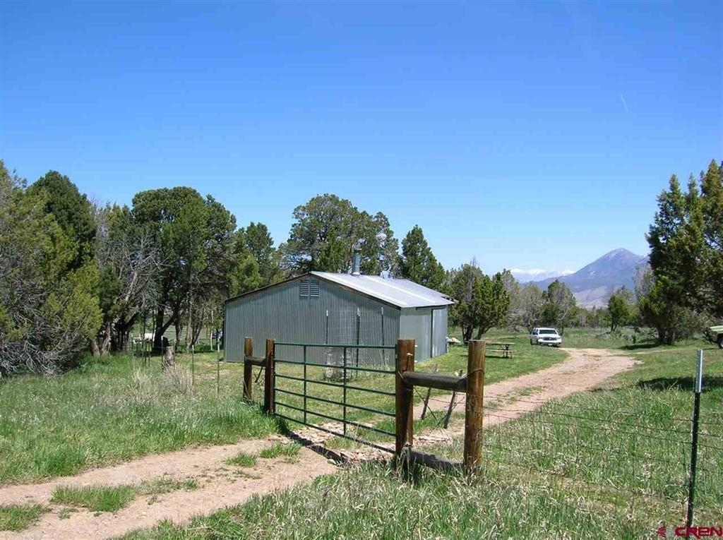 678 3375 Road Property Photo 16