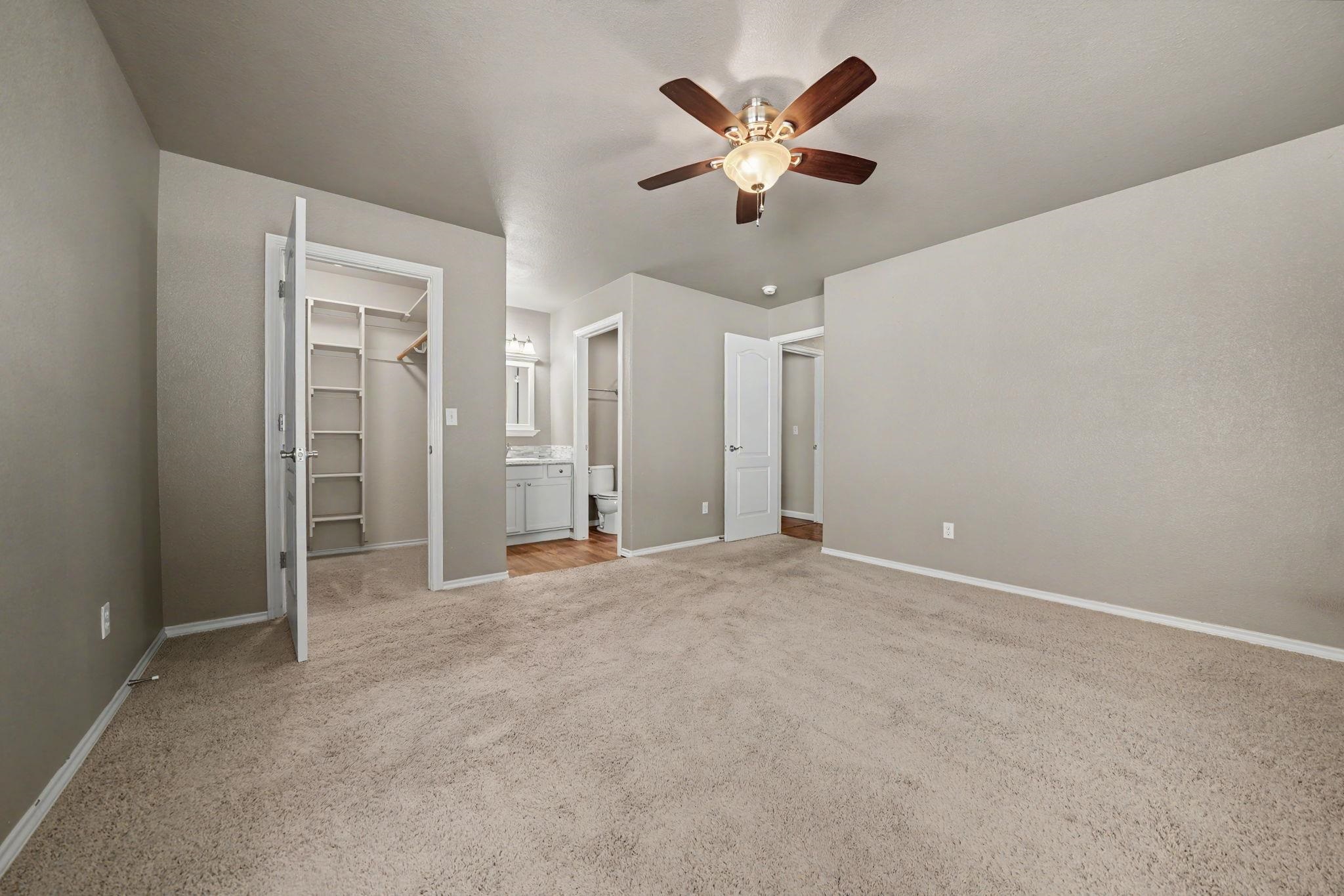 647 Longs Peak Drive Property Photo 14