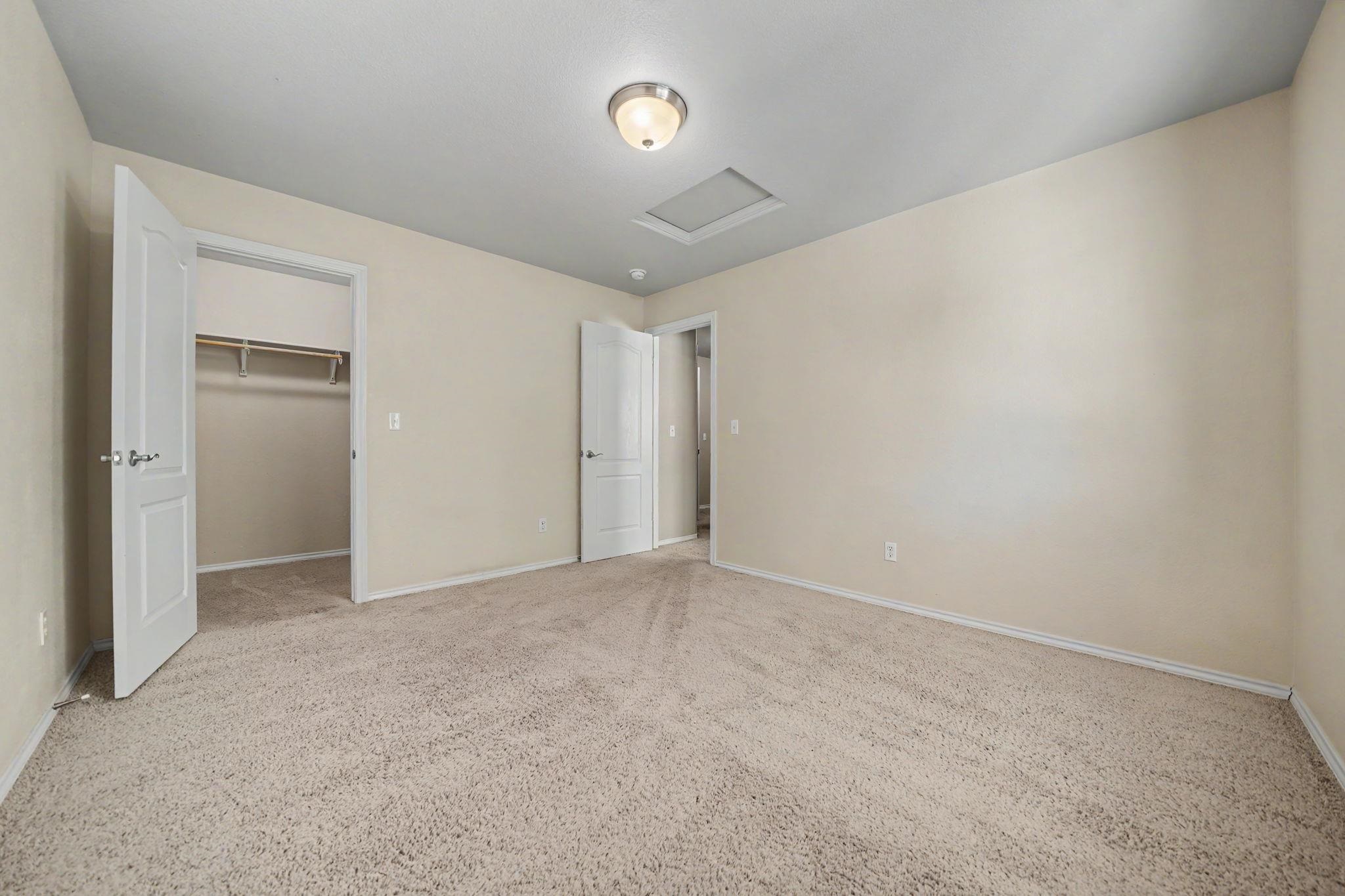 647 Longs Peak Drive Property Photo 20