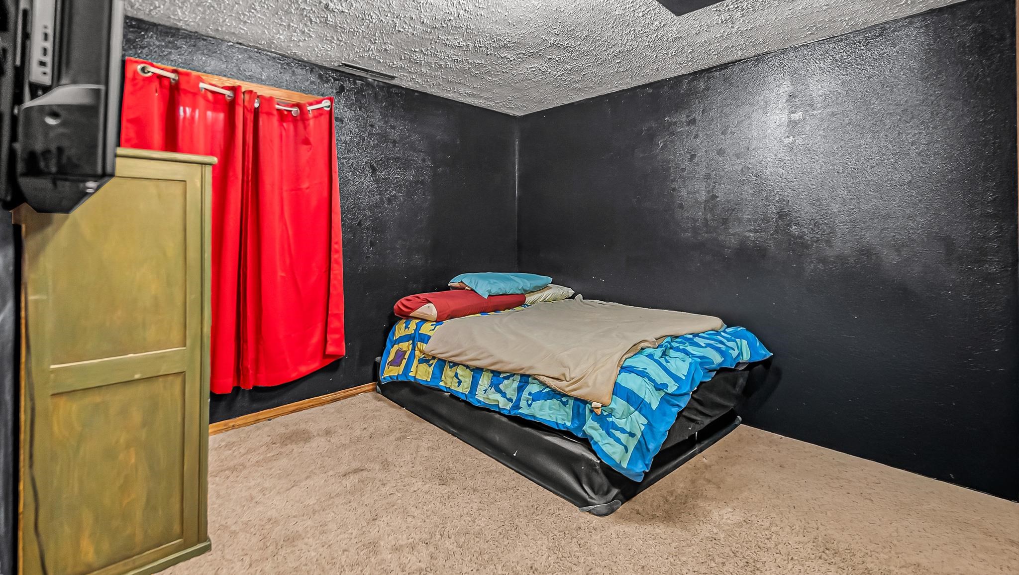 718 E Rio Blanco Avenue Property Photo 14