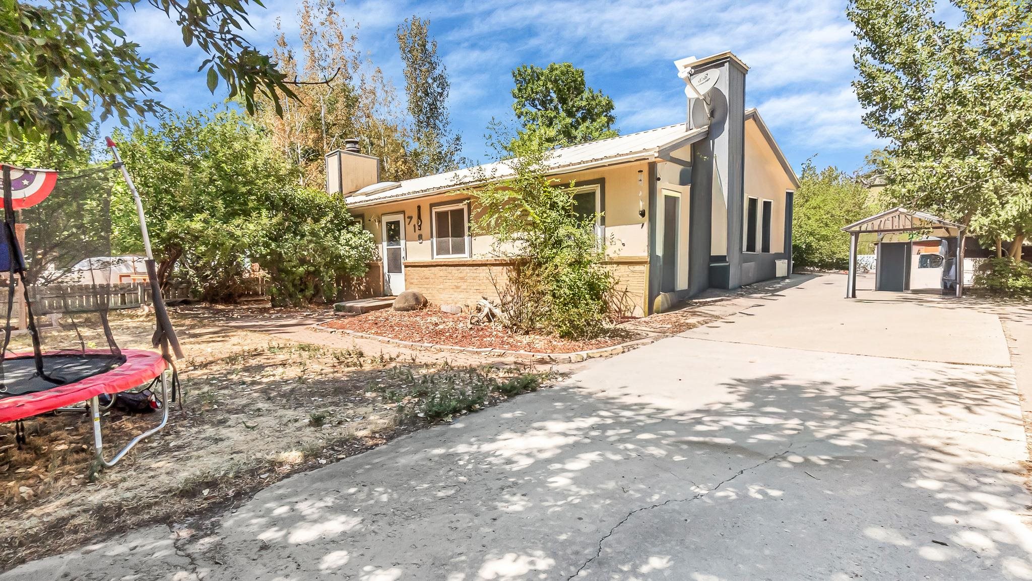 718 E Rio Blanco Avenue Property Photo 32