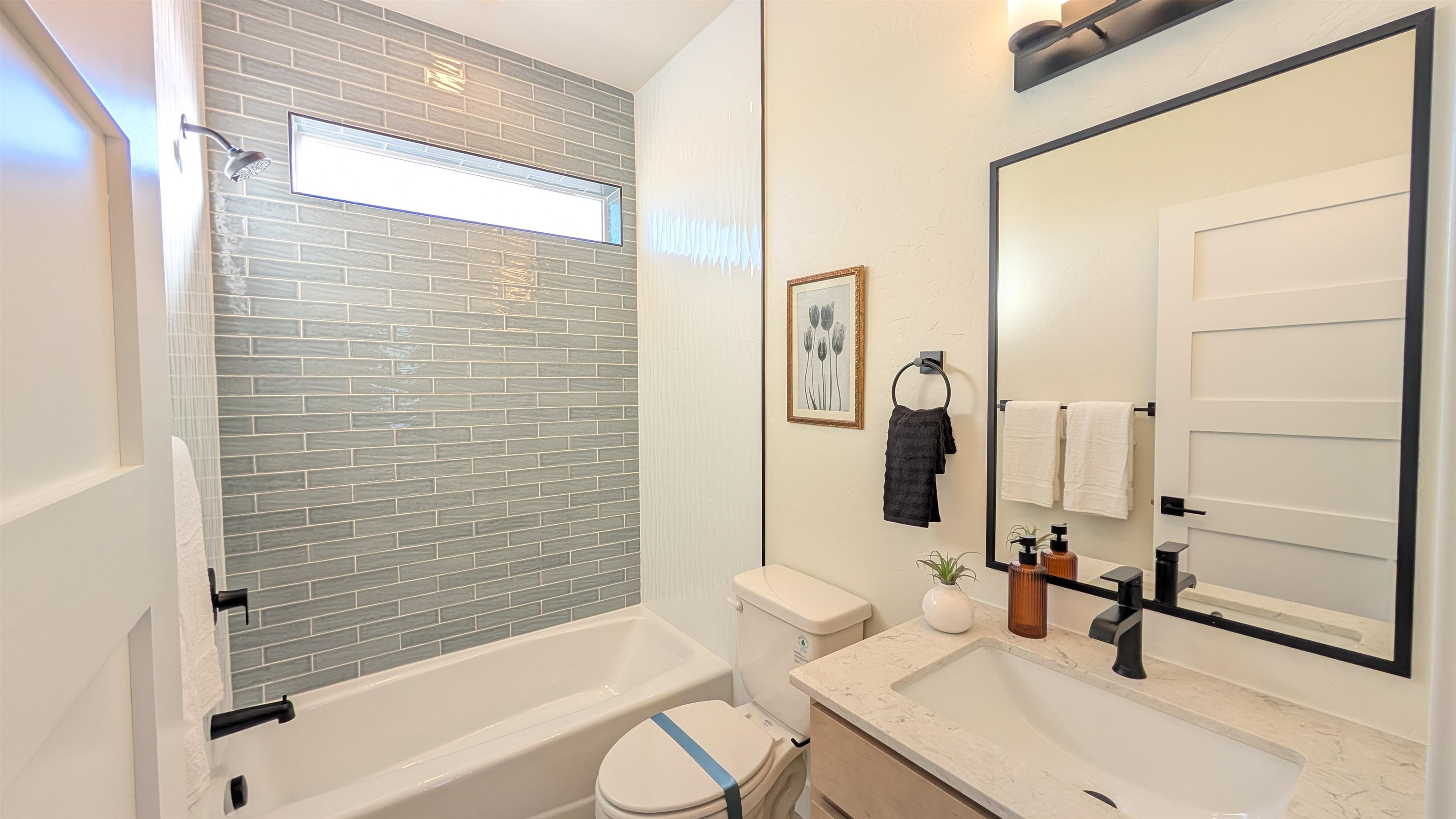 2473 Ross Road Property Photo 13