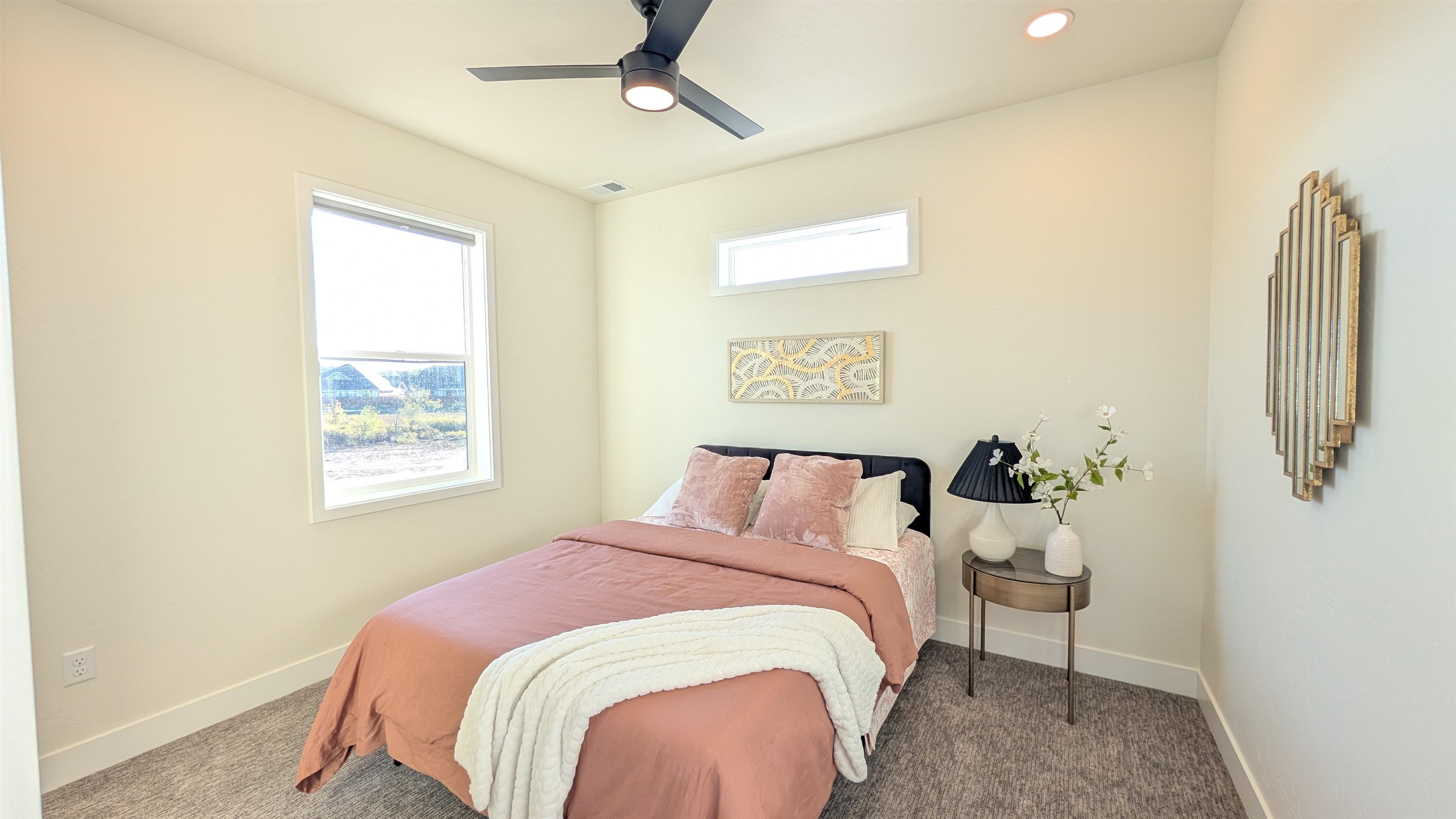 2473 Ross Road Property Photo 14