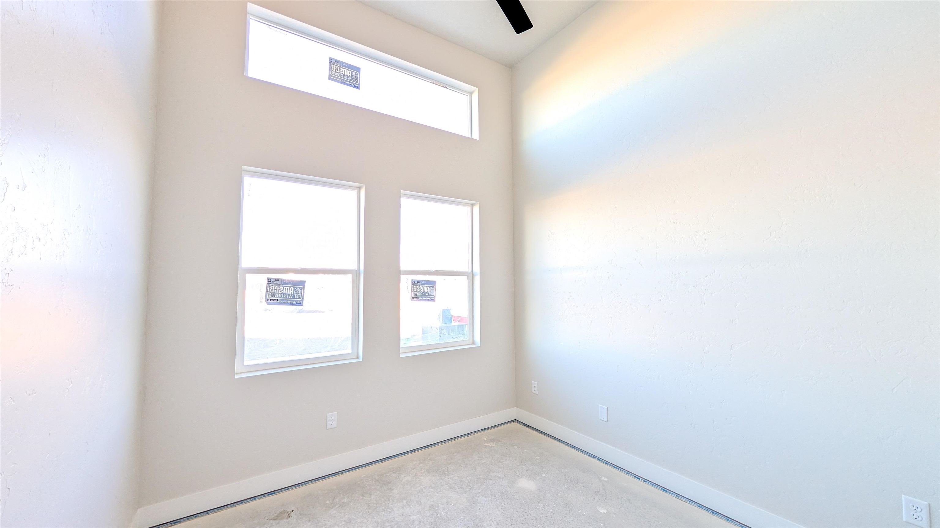 2471 Ross Road Property Photo 6
