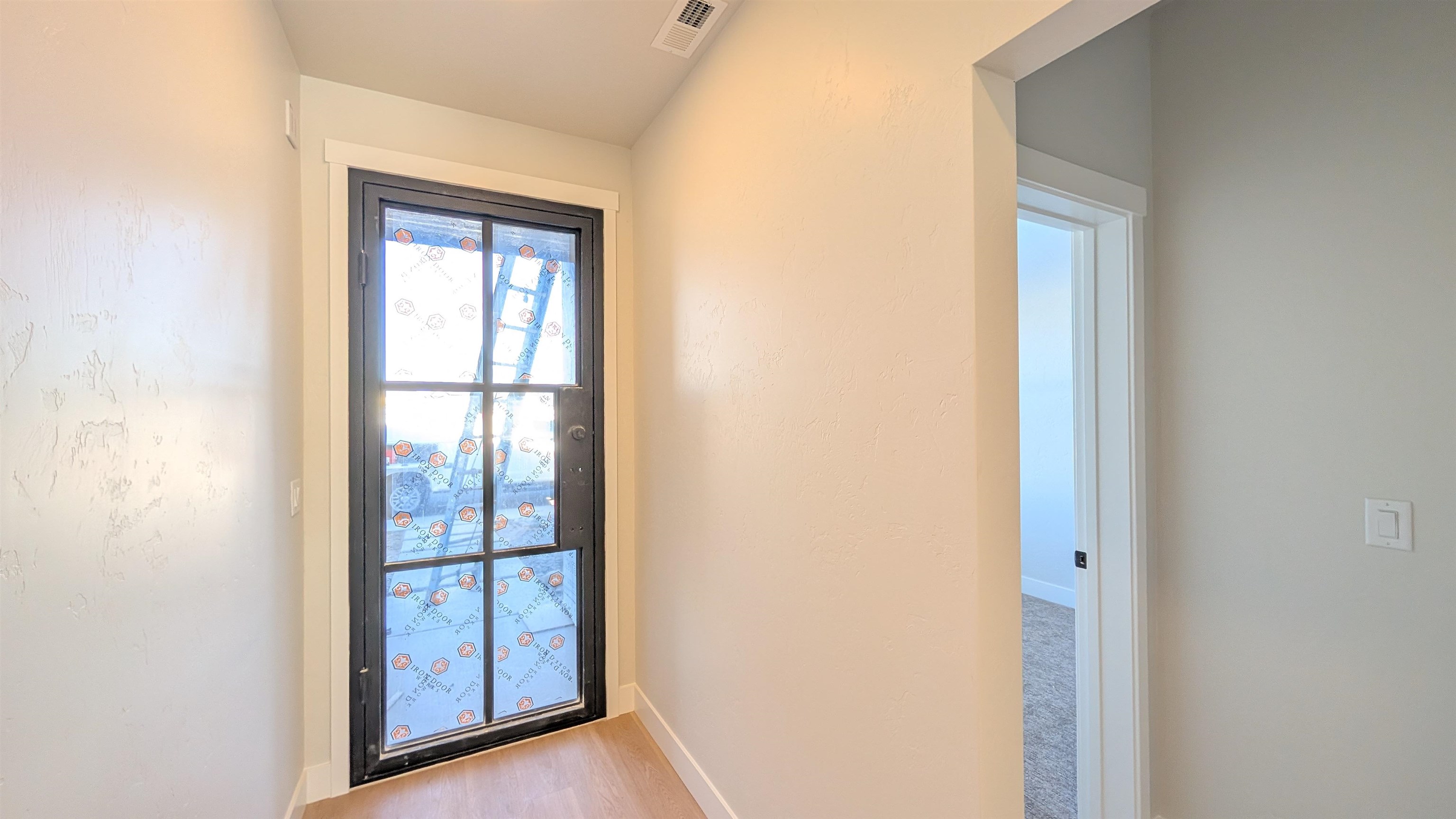 2471 Ross Road Property Photo 6