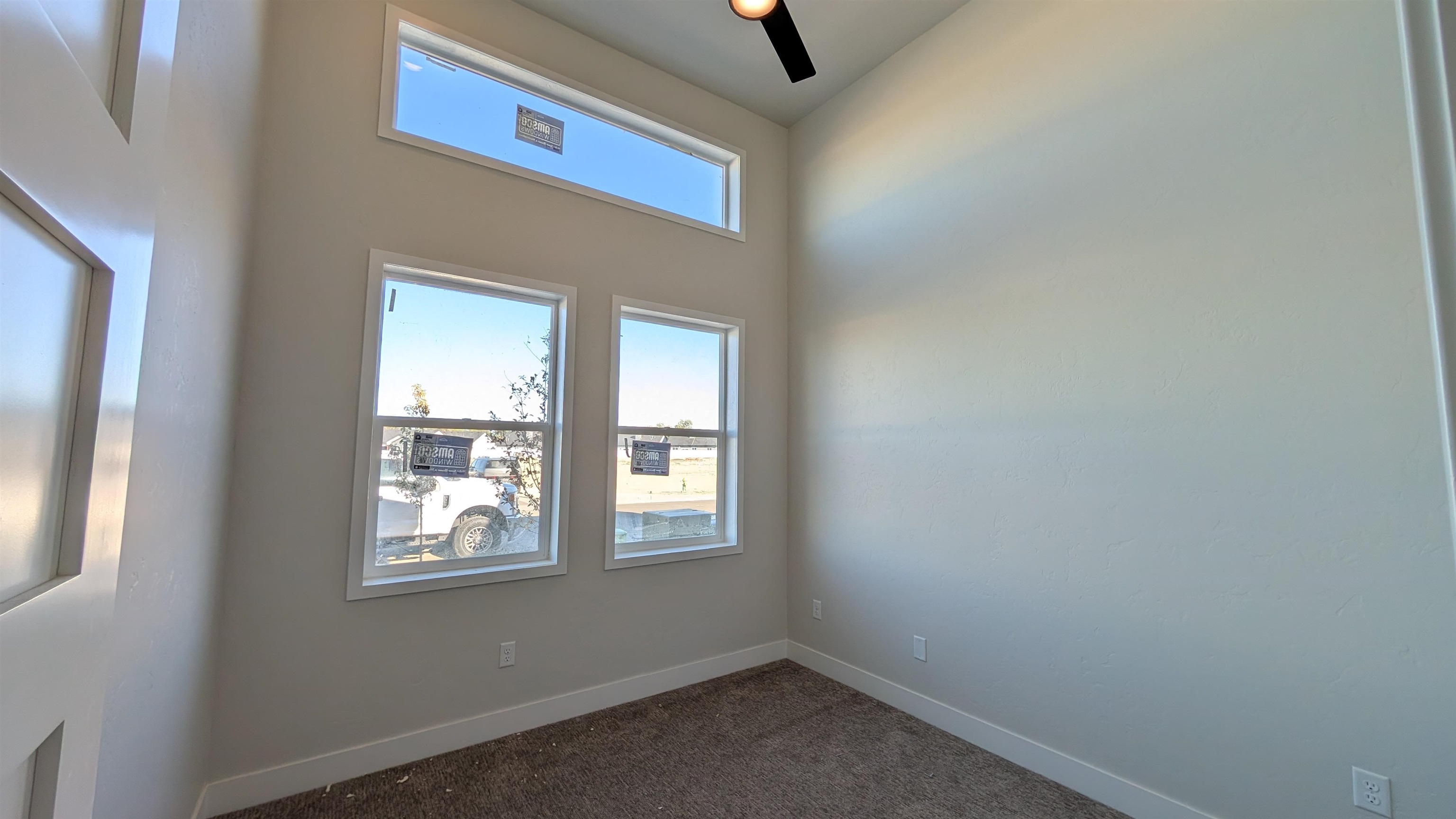 2471 Ross Road Property Photo 7