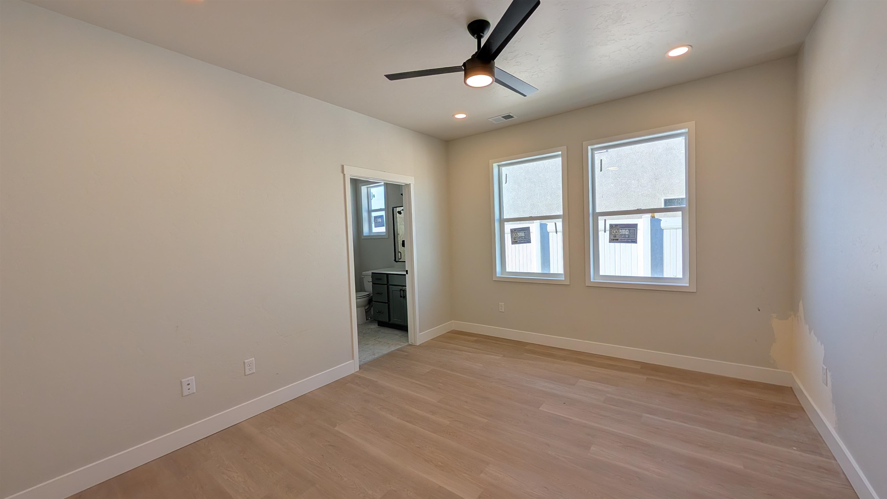2471 Ross Road Property Photo 9