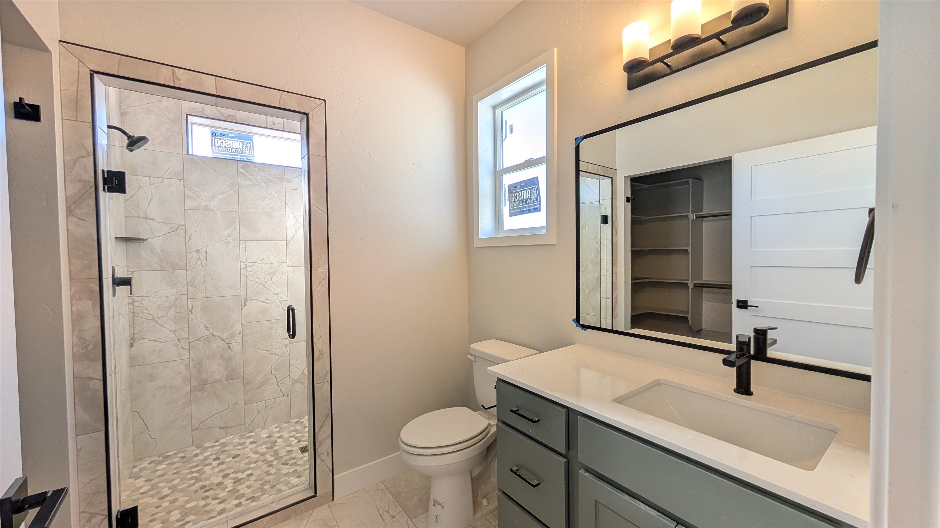 2471 Ross Road Property Photo 11