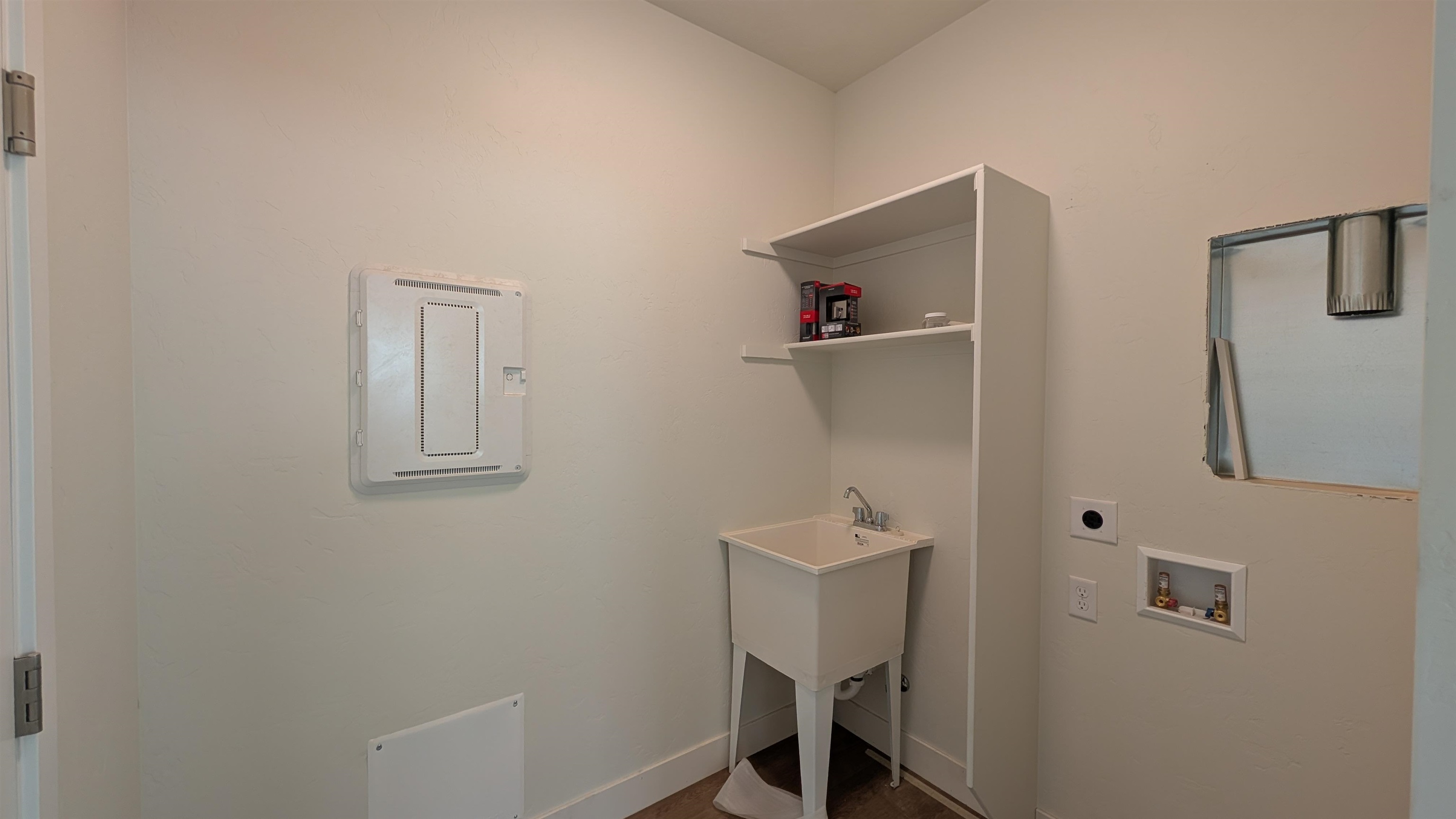 2471 Ross Road Property Photo 13