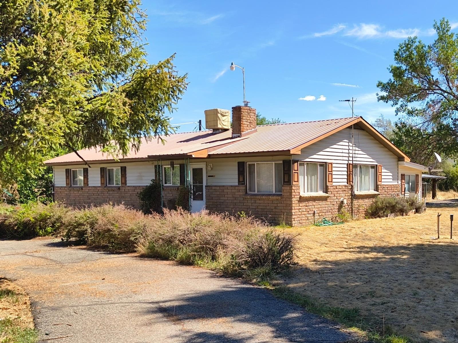 20710 Highway 550 Property Photo 1