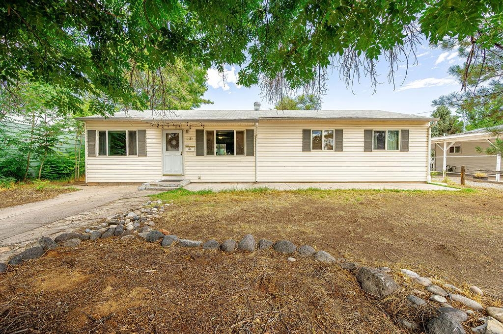 2132 Hall Avenue Property Photo 1