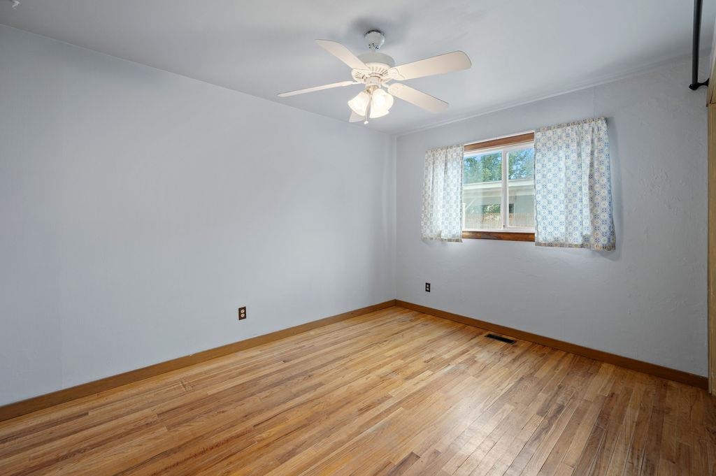 2132 Hall Avenue Property Photo 12