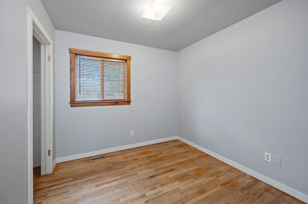 2132 Hall Avenue Property Photo 16