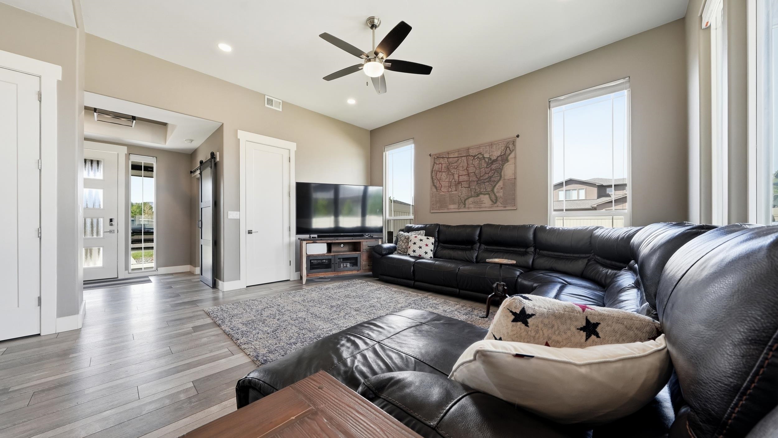 1123 Laura Avenue Property Photo 7