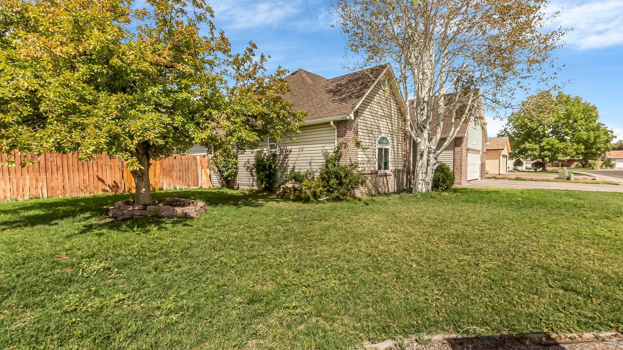 225 Vista Hills Drive Property Photo 4