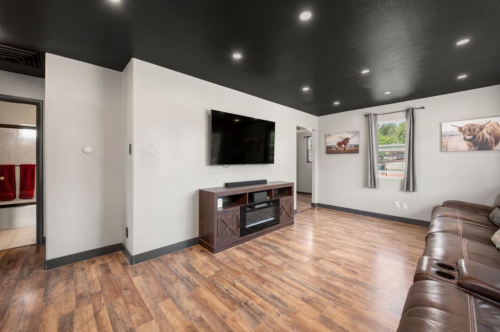 531 28 1/4 Road Property Photo 11