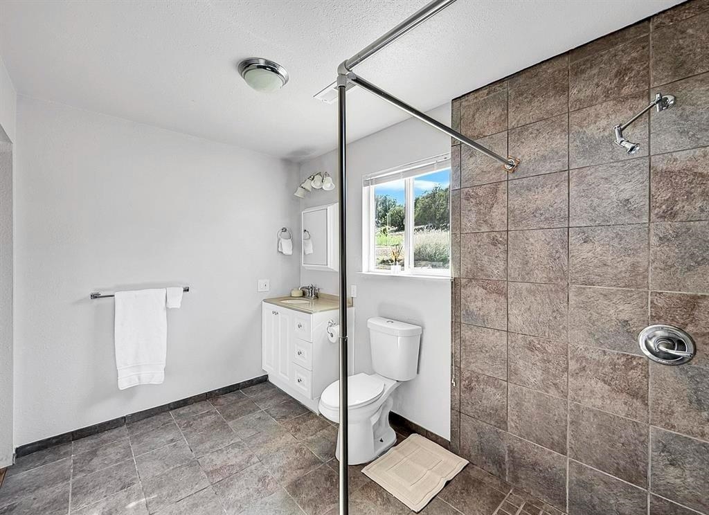 32310 B50 Road Property Photo 20