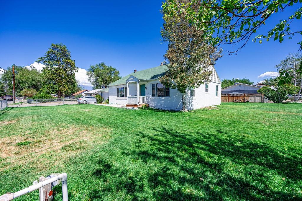 516 28 1/2 Road Property Photo 2