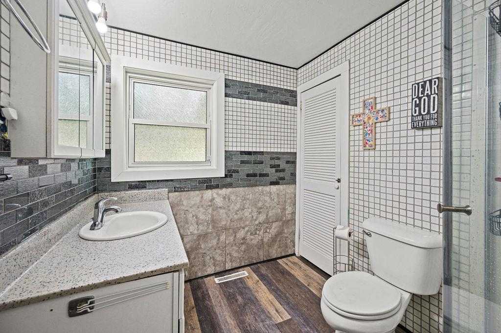 516 28 1/2 Road Property Photo 13