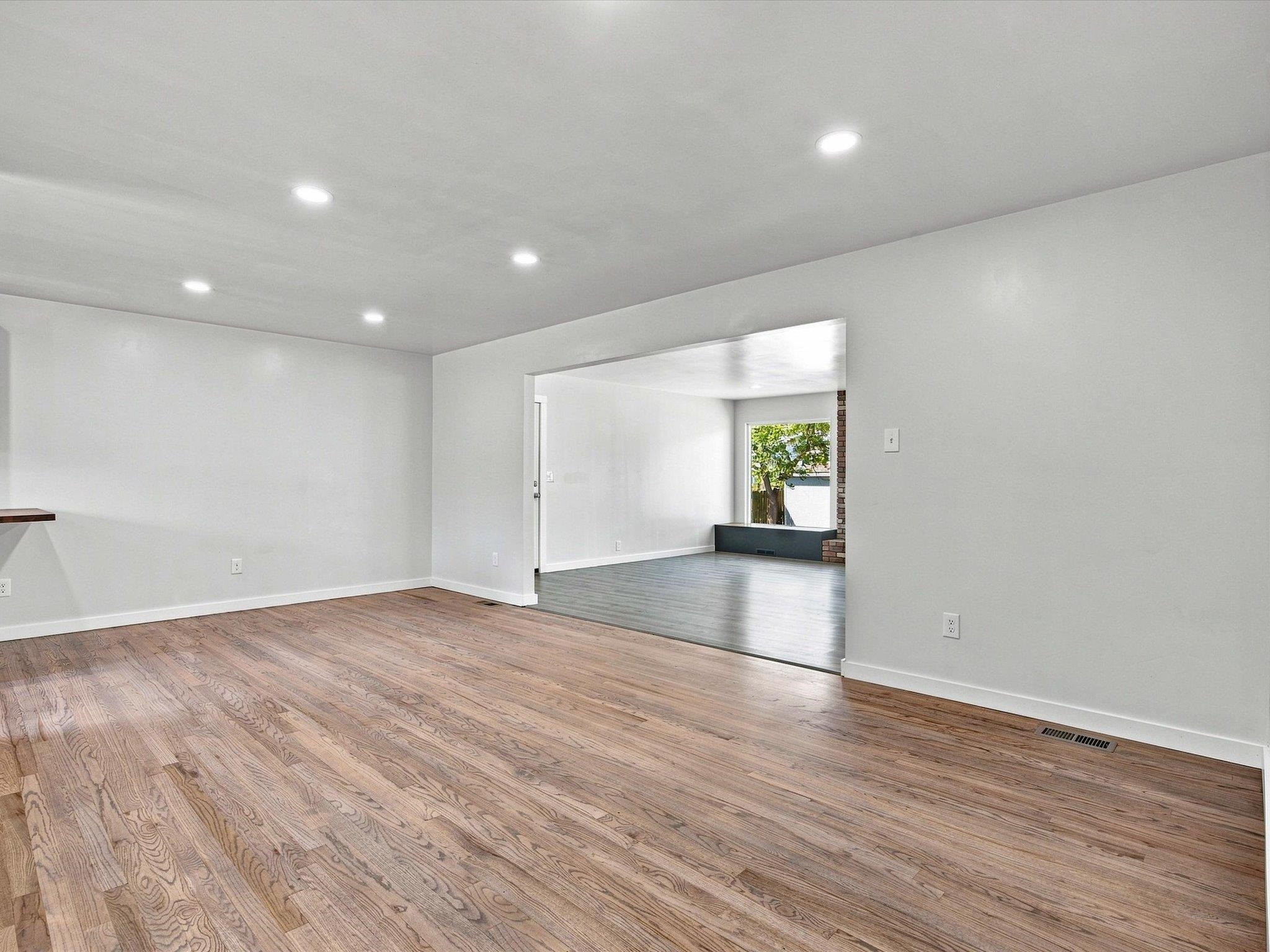 244 W Kennedy Avenue Property Photo 19