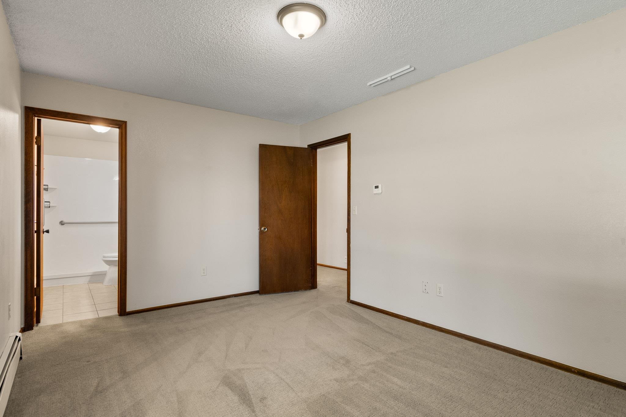 2915 Applewood Street Property Photo 13