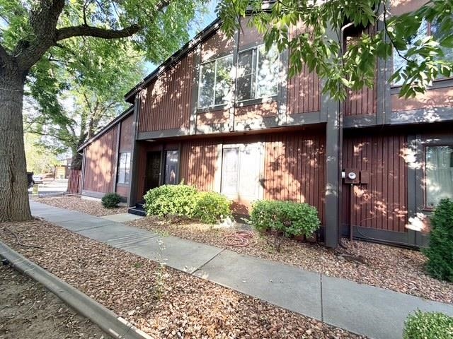 1155 Lakeside Drive Property Photo 1