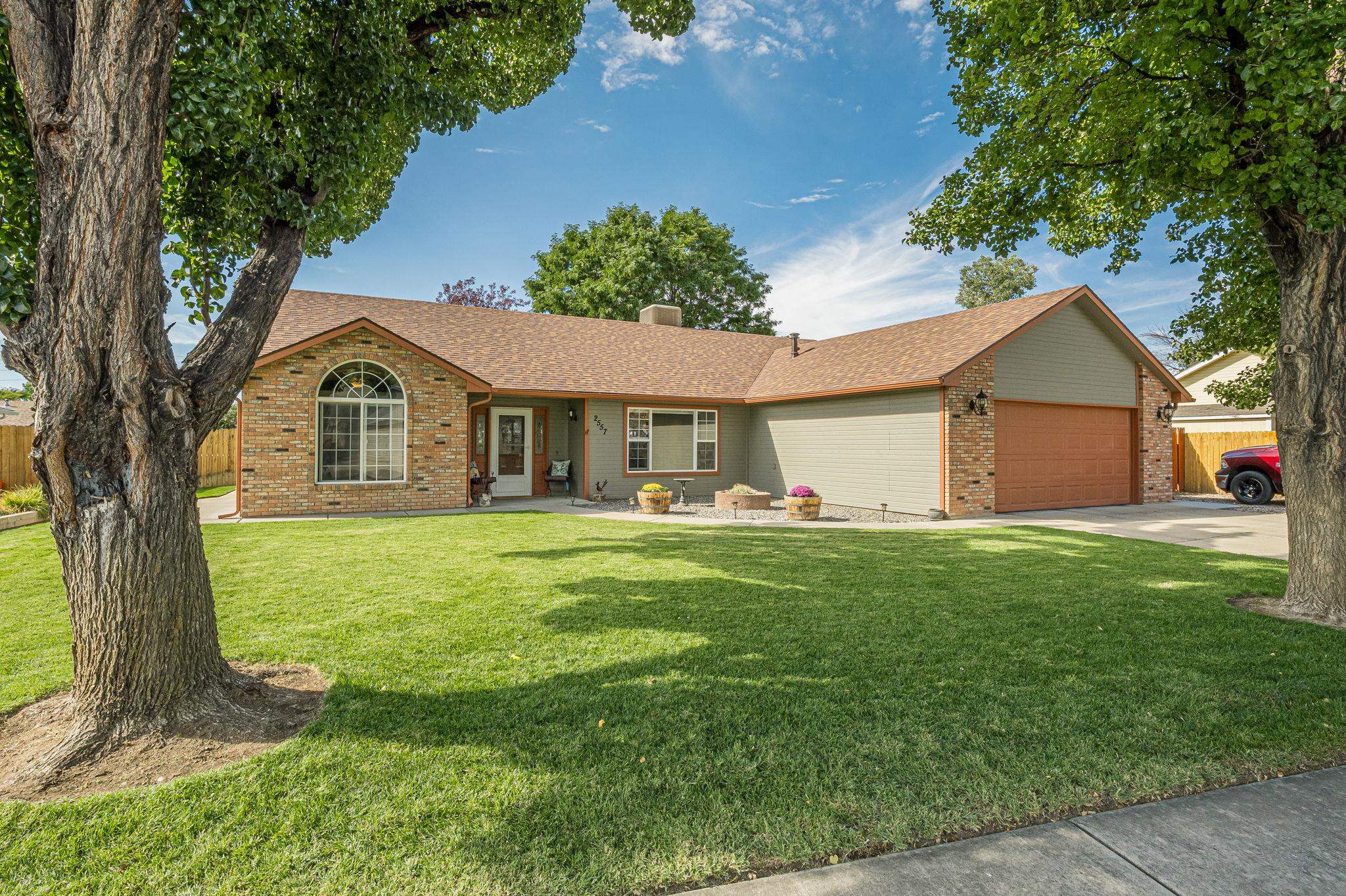 2557 Brenna Way