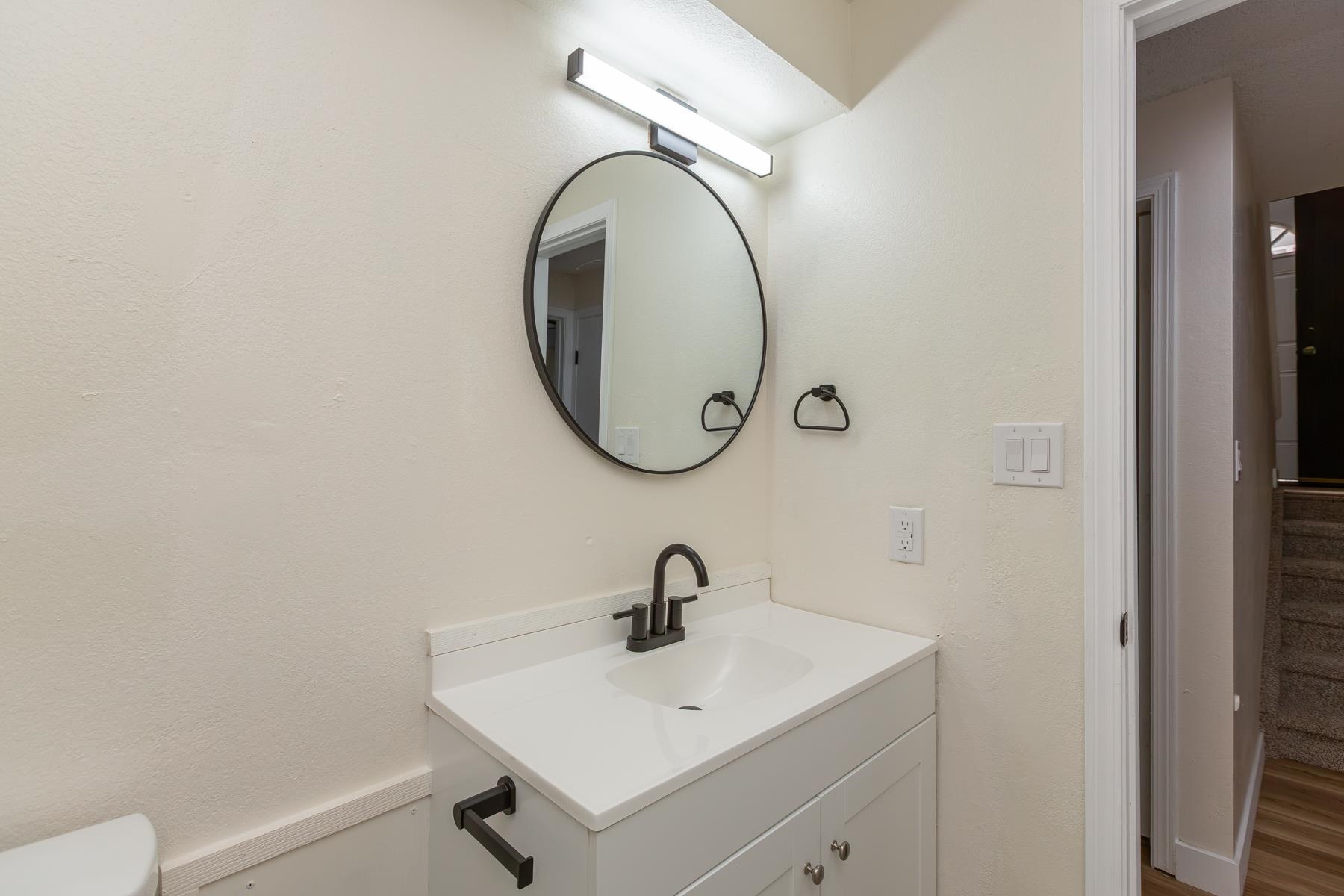 3229 Bunting Avenue Property Photo 25
