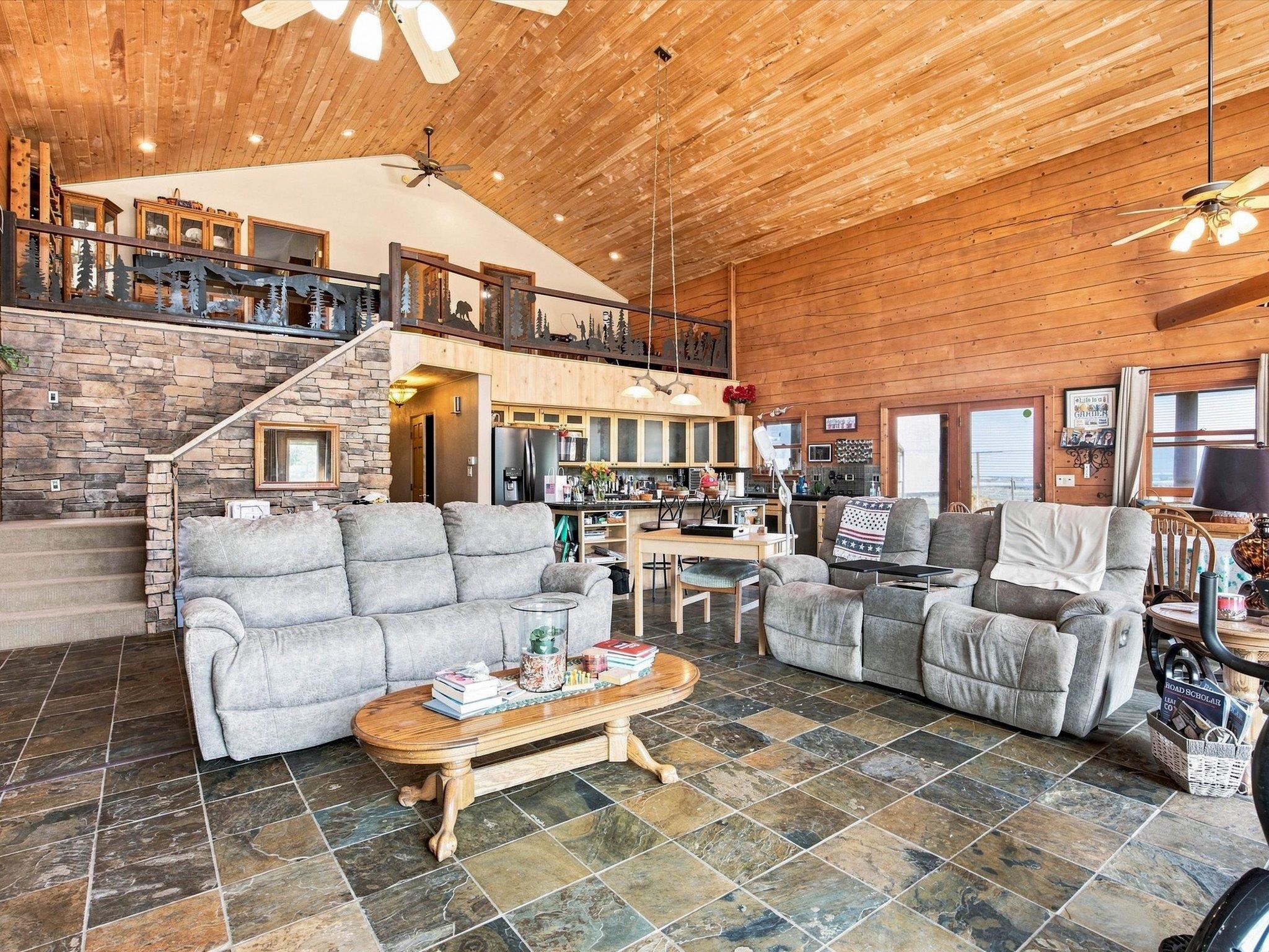 2103 County Road 321 Property Photo 4