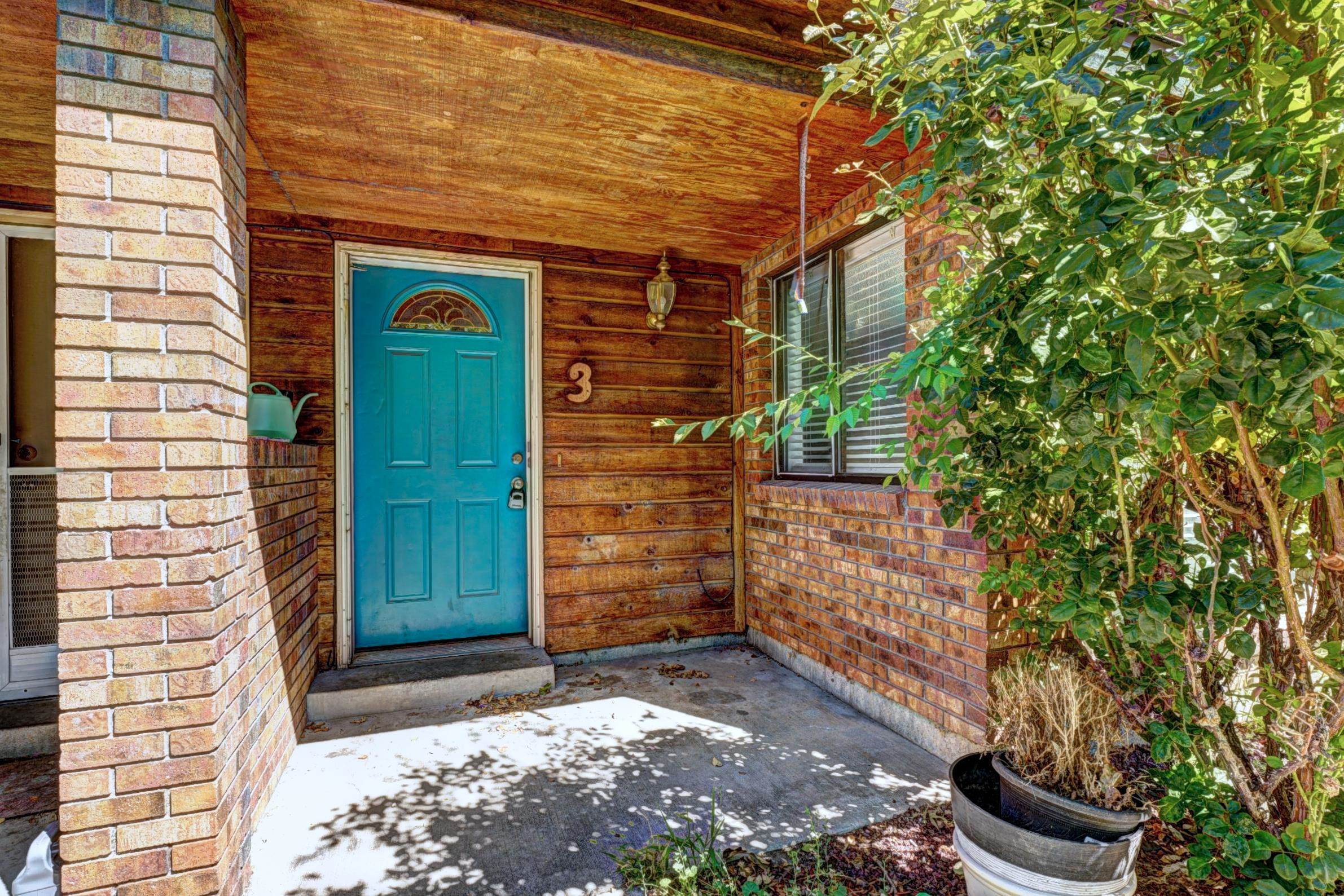 547 Pearce Avenue Property Photo 1