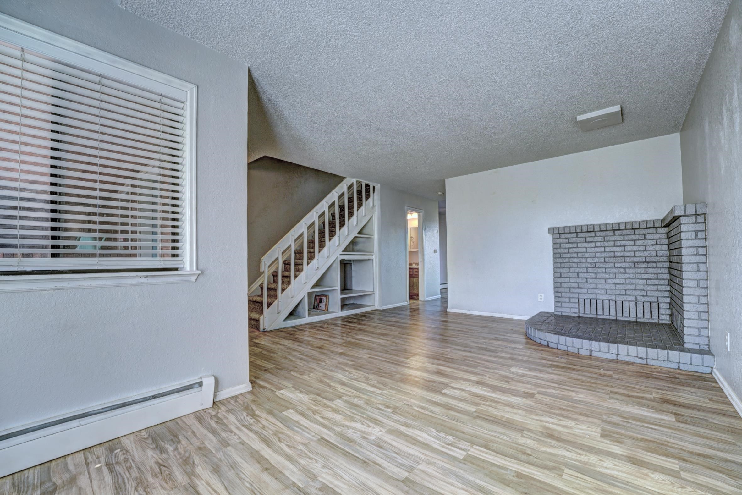 547 Pearce Avenue Property Photo 2