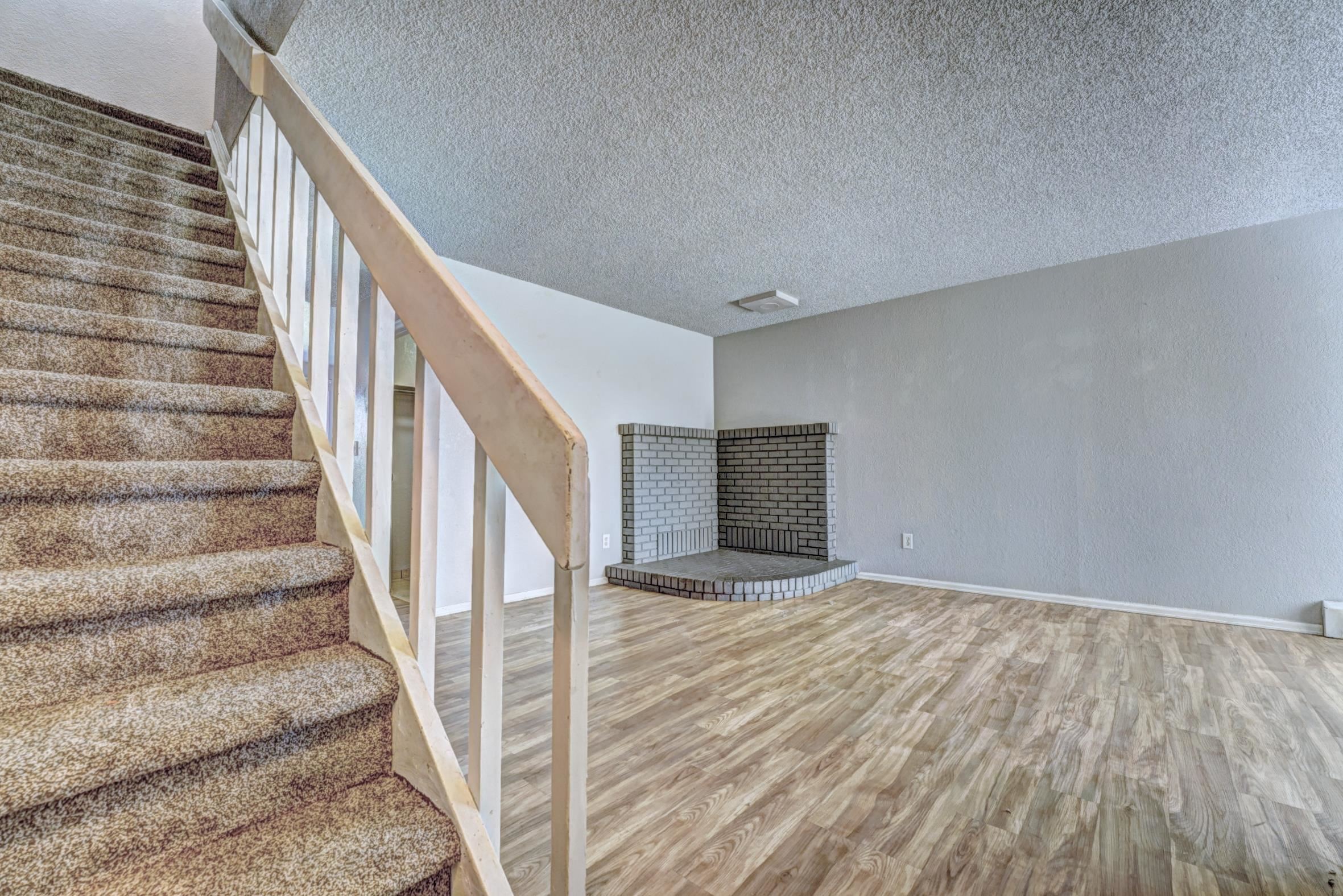 547 Pearce Avenue Property Photo 4