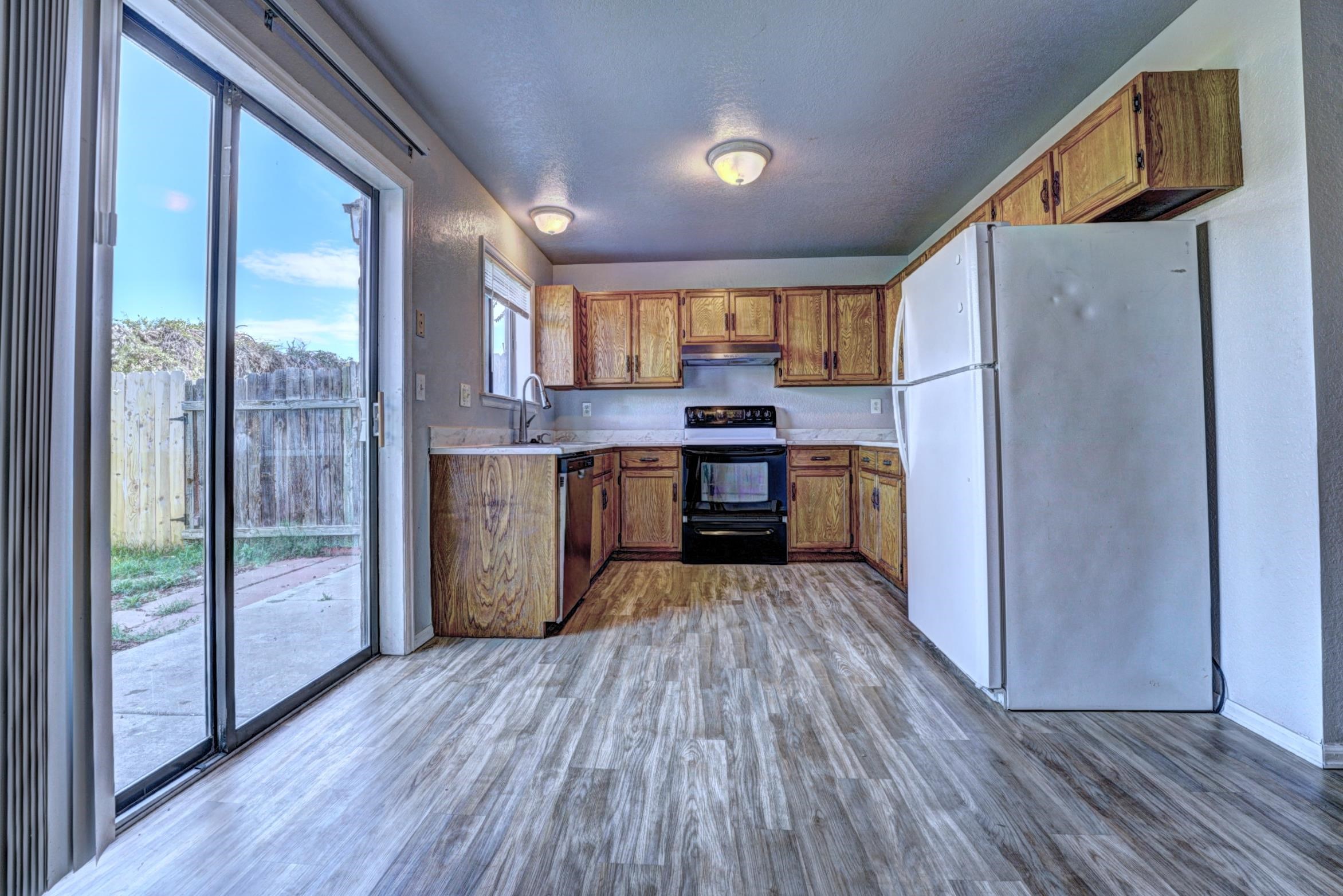 547 Pearce Avenue Property Photo 7