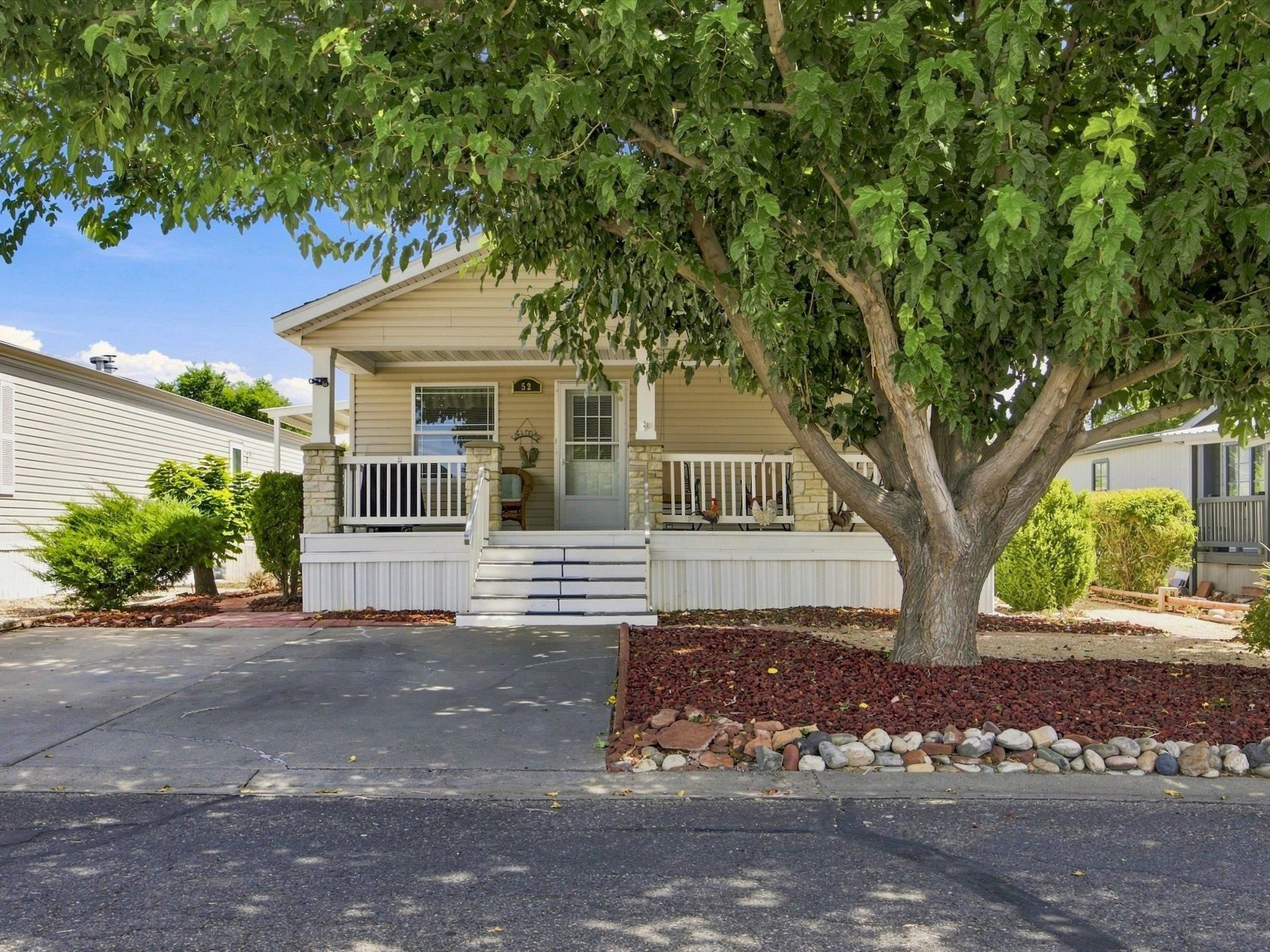 3251 E Road Property Photo 1