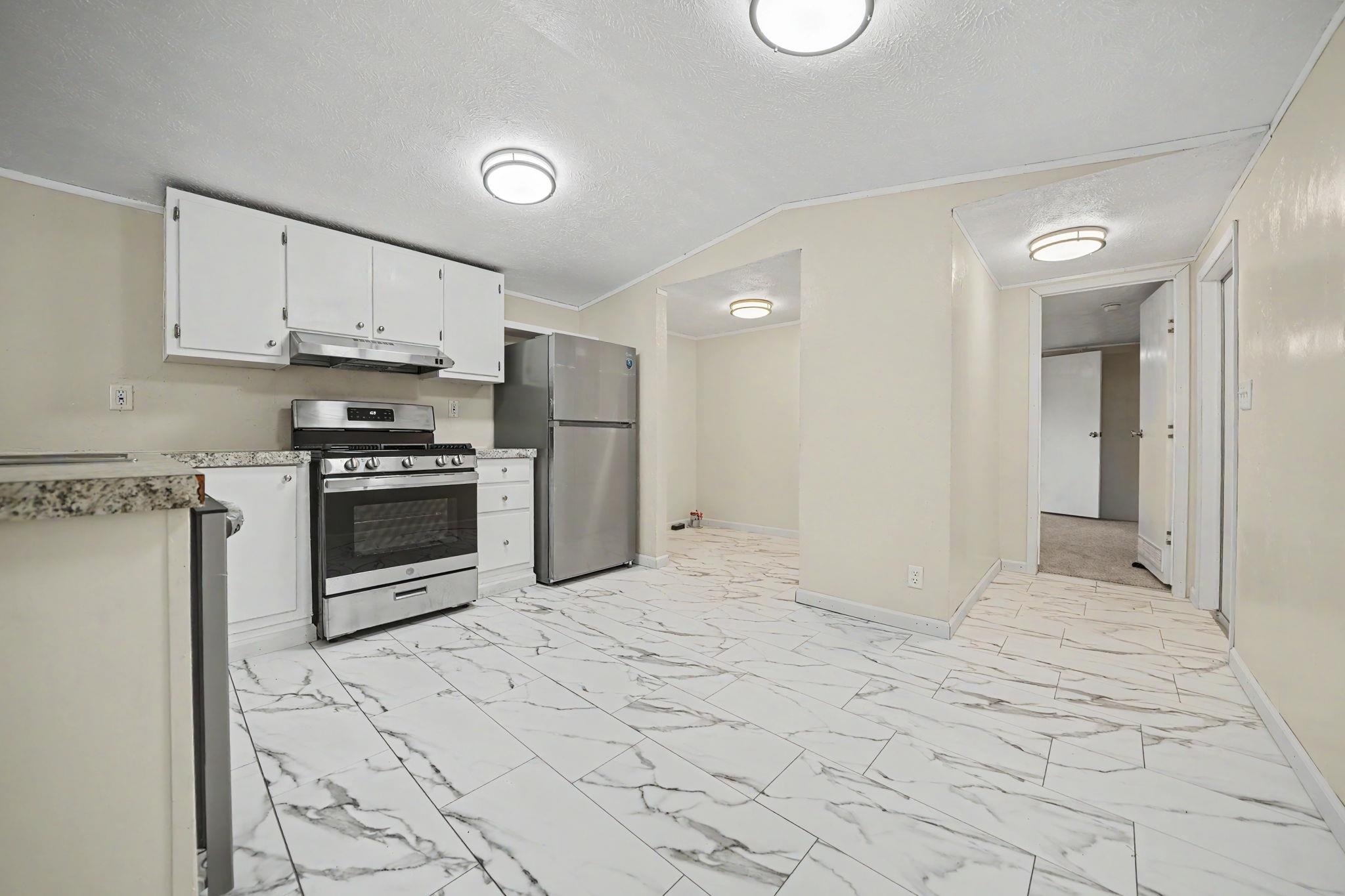 585 25 1/2 Road Property Photo 5