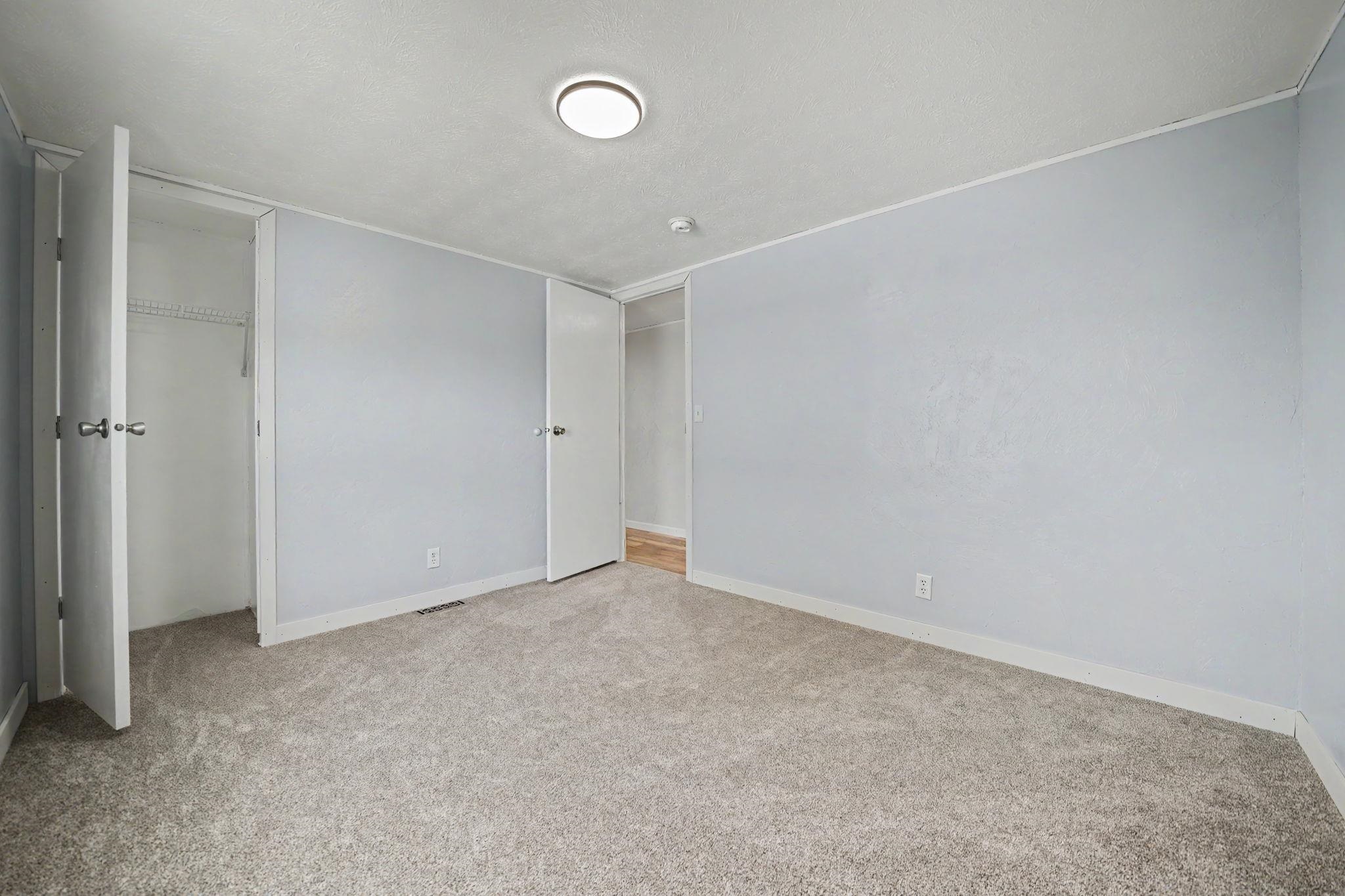 585 25 1/2 Road Property Photo 16