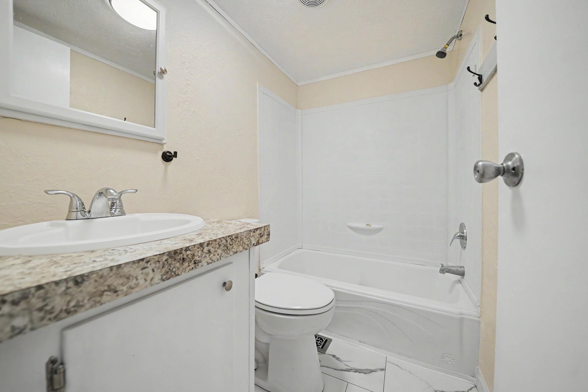 585 25 1/2 Road Property Photo 17