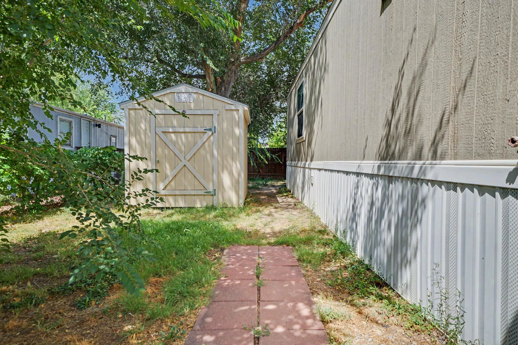585 25 1/2 Road Property Photo 21